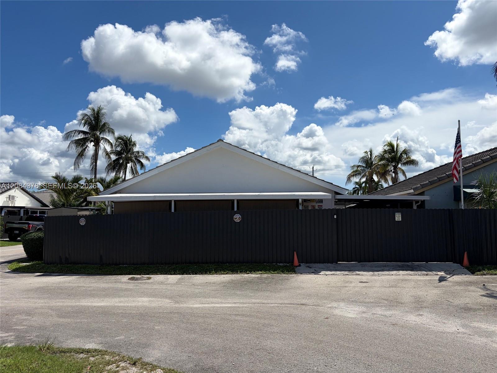 5260 NW 184th Ln, Miami Gardens FL 33055 photo 3