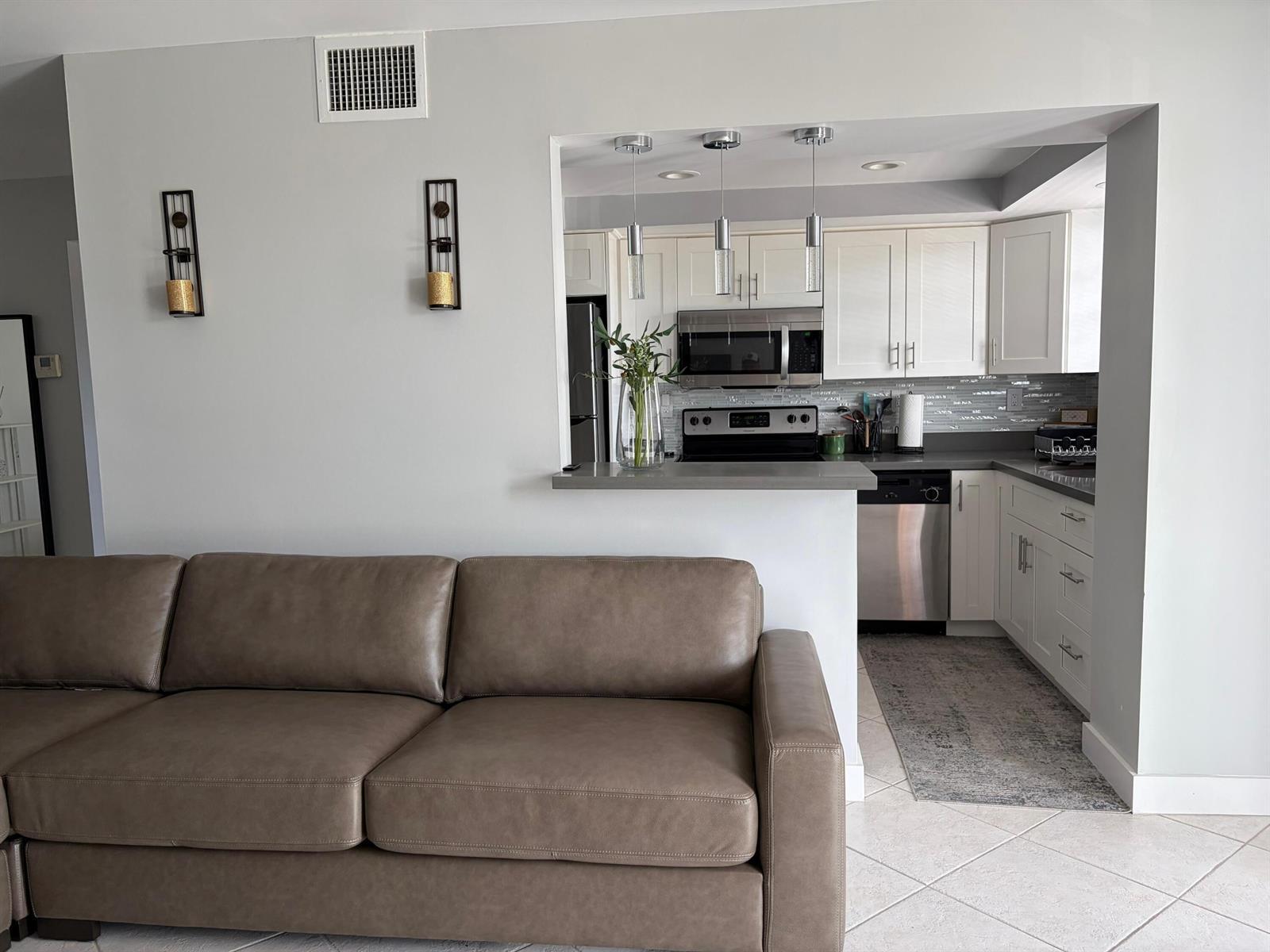 137 GOLDEN ISLES Drive # 412, Hallandale Beach FL 33009 photo 4