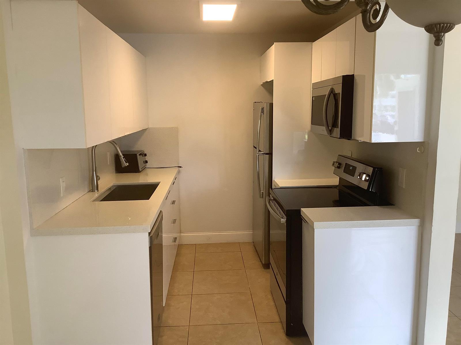 1045 EXETER C # 1045, Boca Raton FL 33434 photo 3