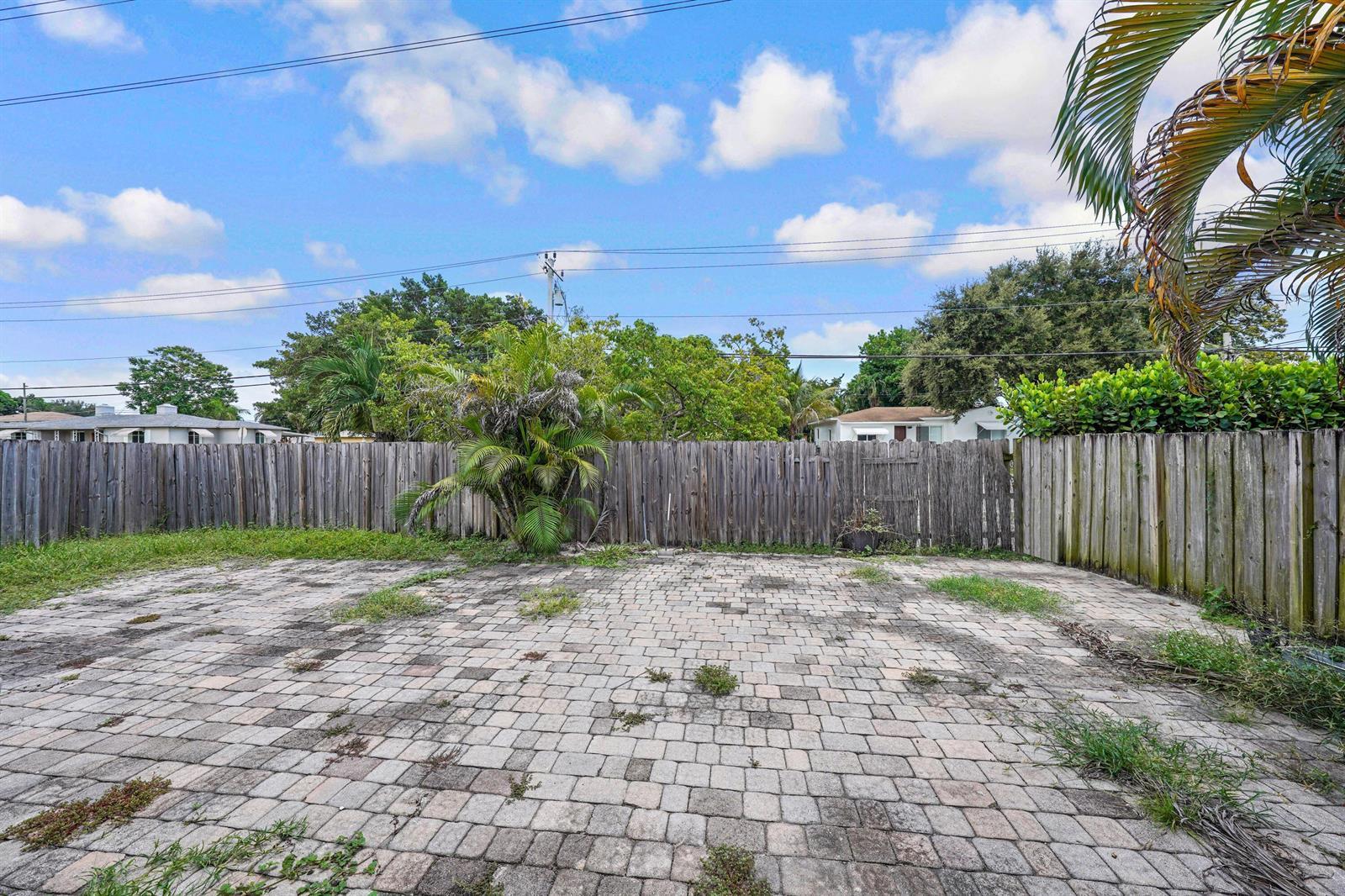 500 NW 120TH Street, Miami FL 33168 photo 4