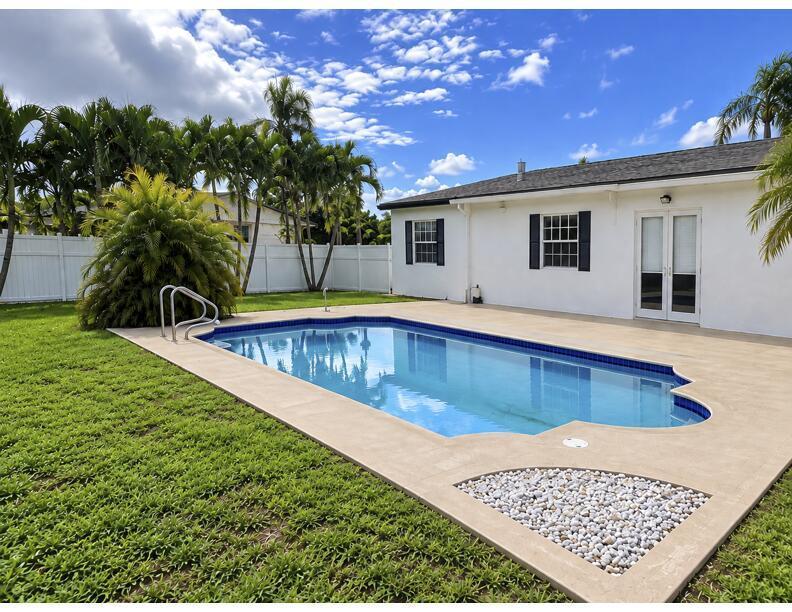 11091 LANDSMAN Street, Boca Raton FL 33428