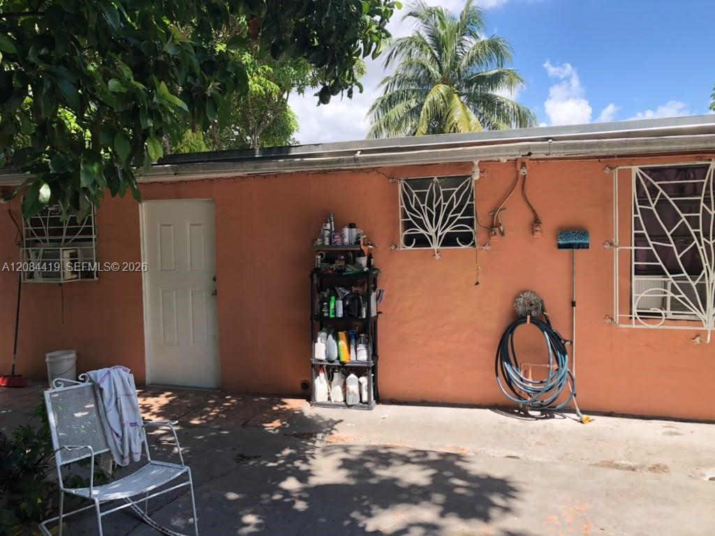 770 E 17th St, Hialeah FL 33010 photo 2