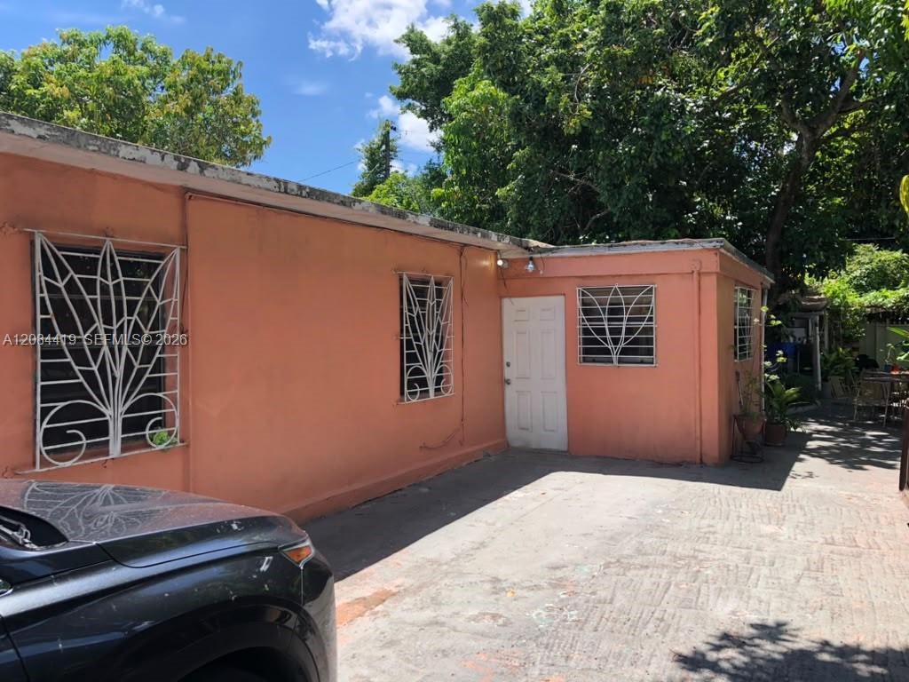 770 E 17th St, Hialeah FL 33010 photo 4