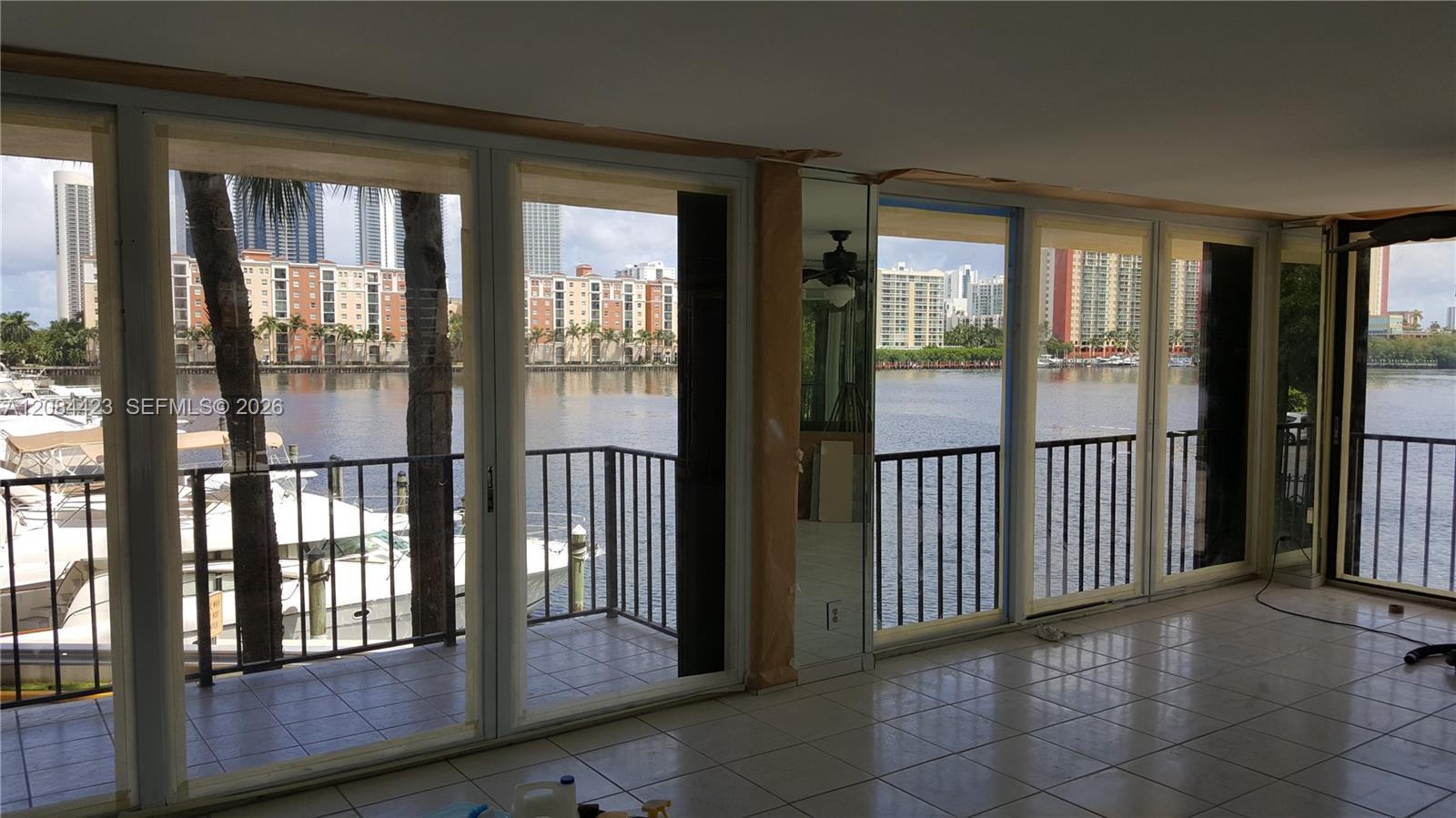 Sunny Isles Beach, FL