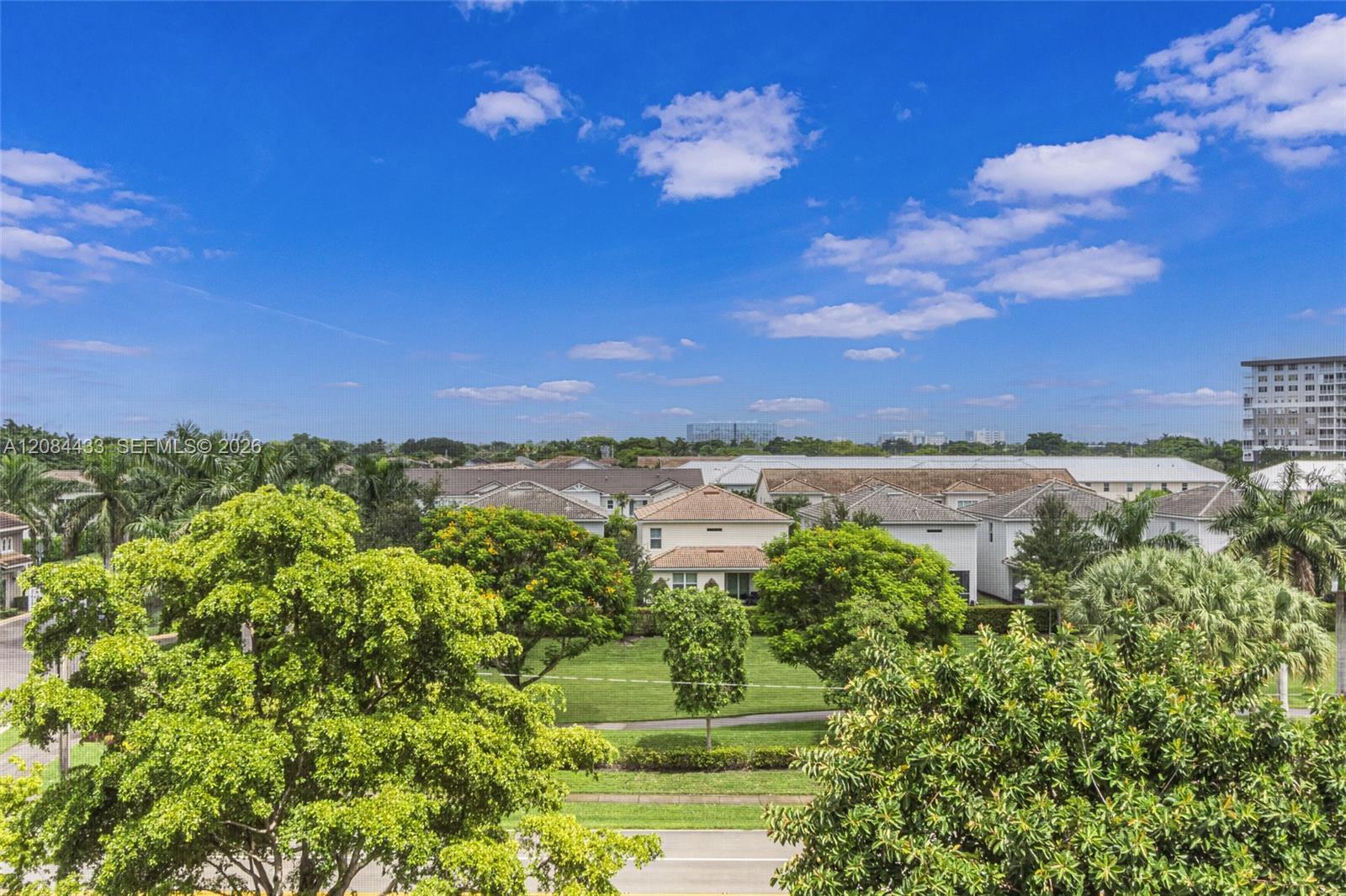 4330 Hillcrest Dr # 520, Hollywood FL 33021 photo 5