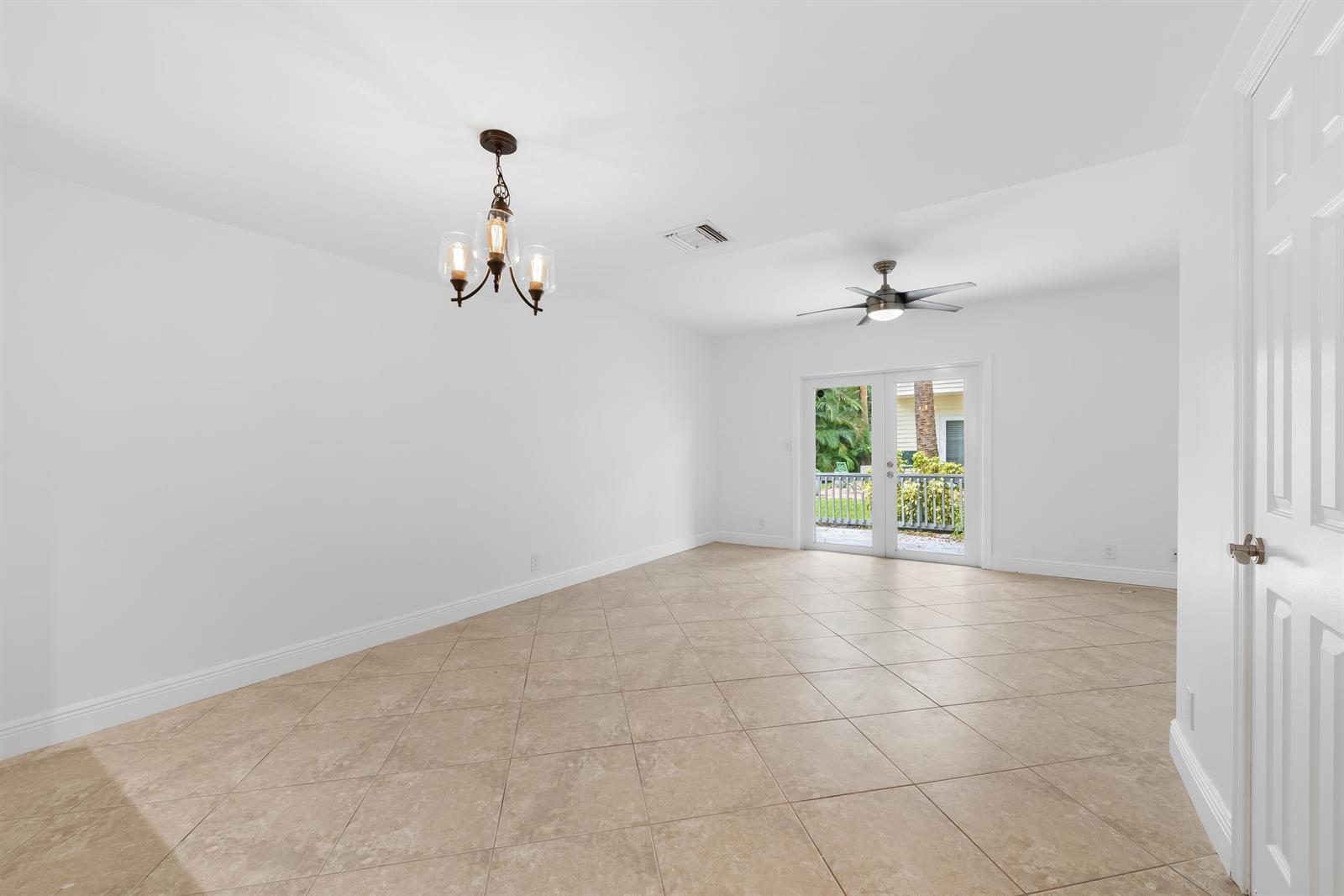 1843 NE 15TH Avenue, Fort Lauderdale FL 33305 photo 2