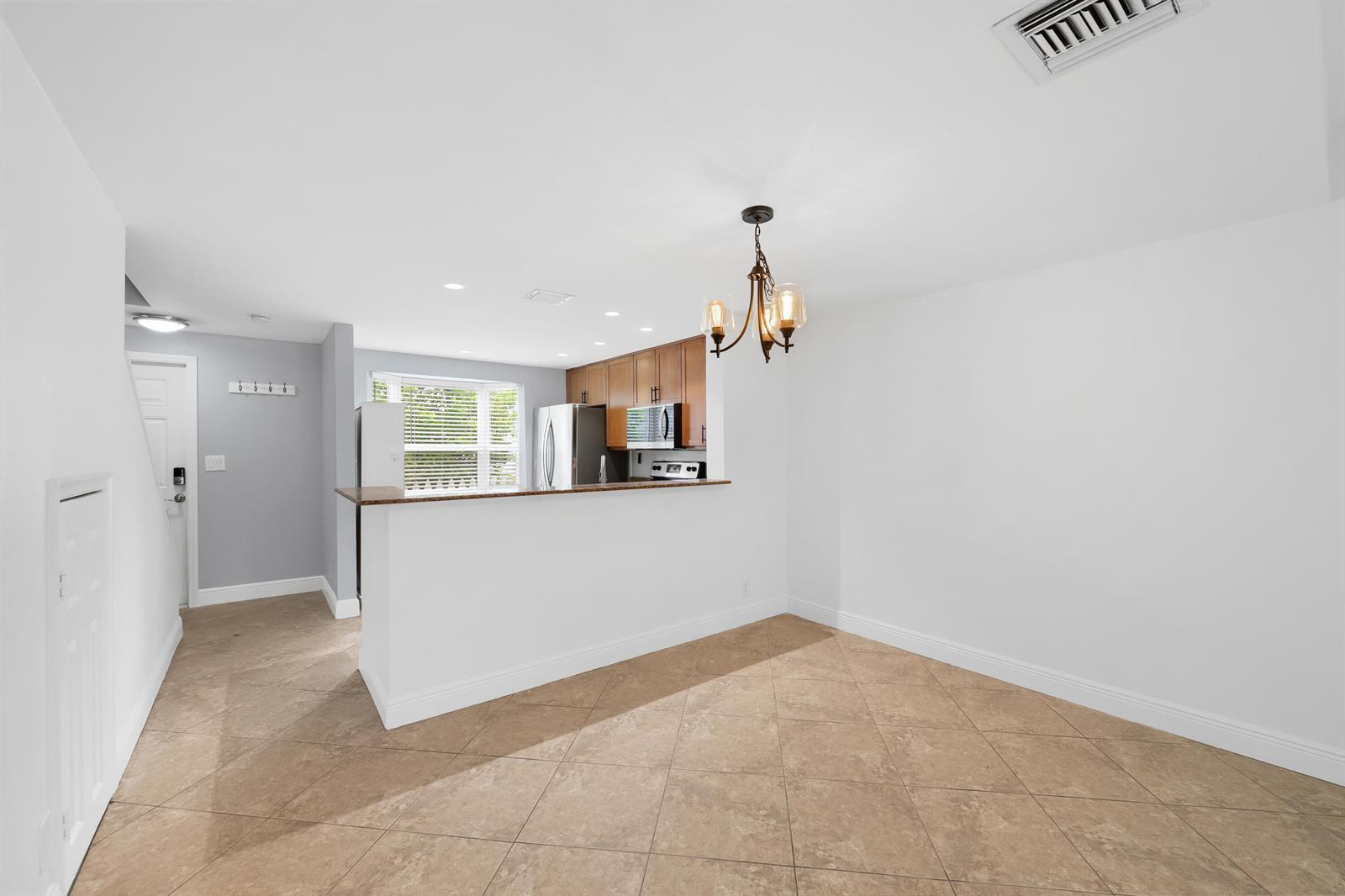 1843 NE 15TH Avenue, Fort Lauderdale FL 33305 photo 4