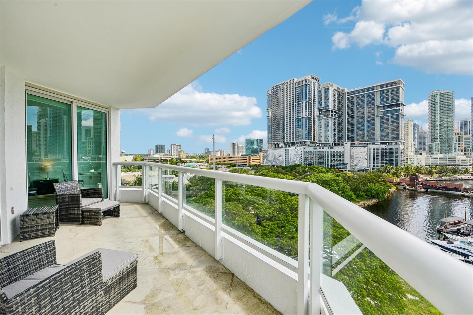 401 SW 4TH Avenue # 1003, Fort Lauderdale FL 33315 photo 2