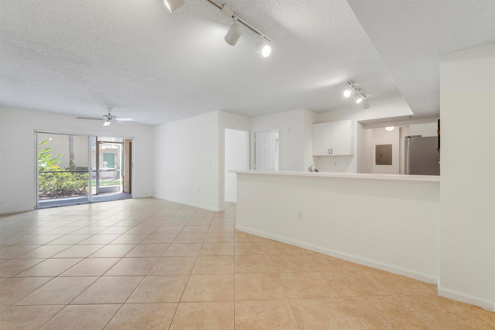 278 VILLAGE Boulevard # 8106, Tequesta FL 33469