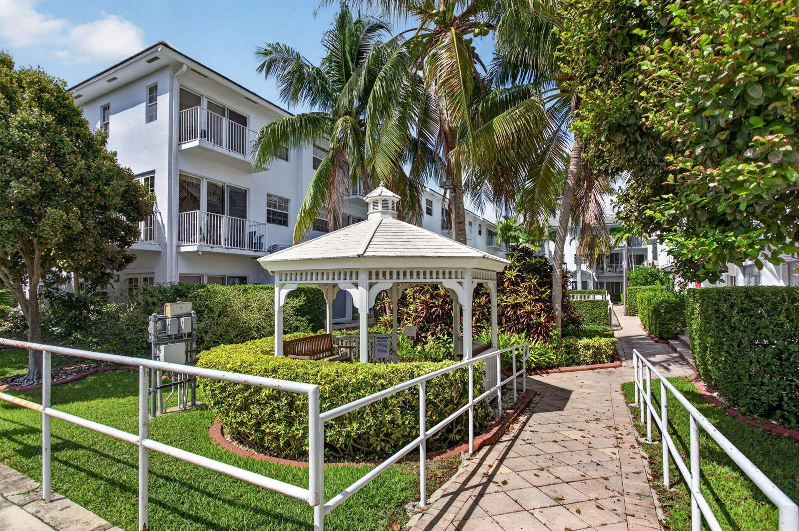 2725 NE 8TH Avenue # 112, Wilton Manors FL 33334 photo 2
