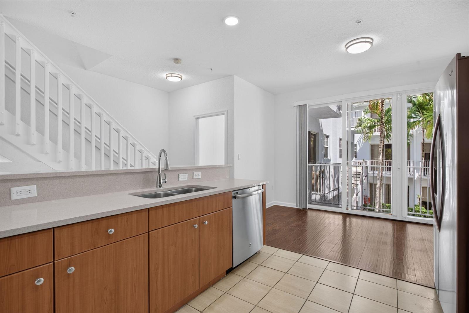 2725 NE 8TH Avenue # 112, Wilton Manors FL 33334 photo 4