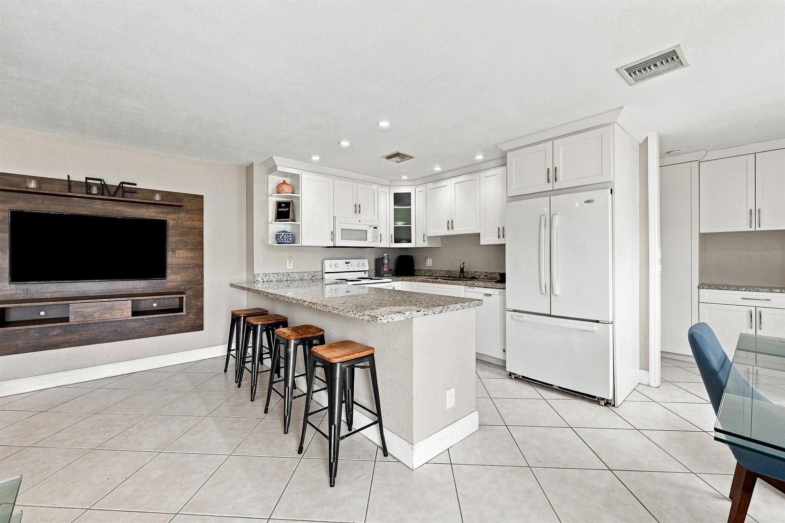 7804 SW 6th Court, North Lauderdale FL 33068 photo 2