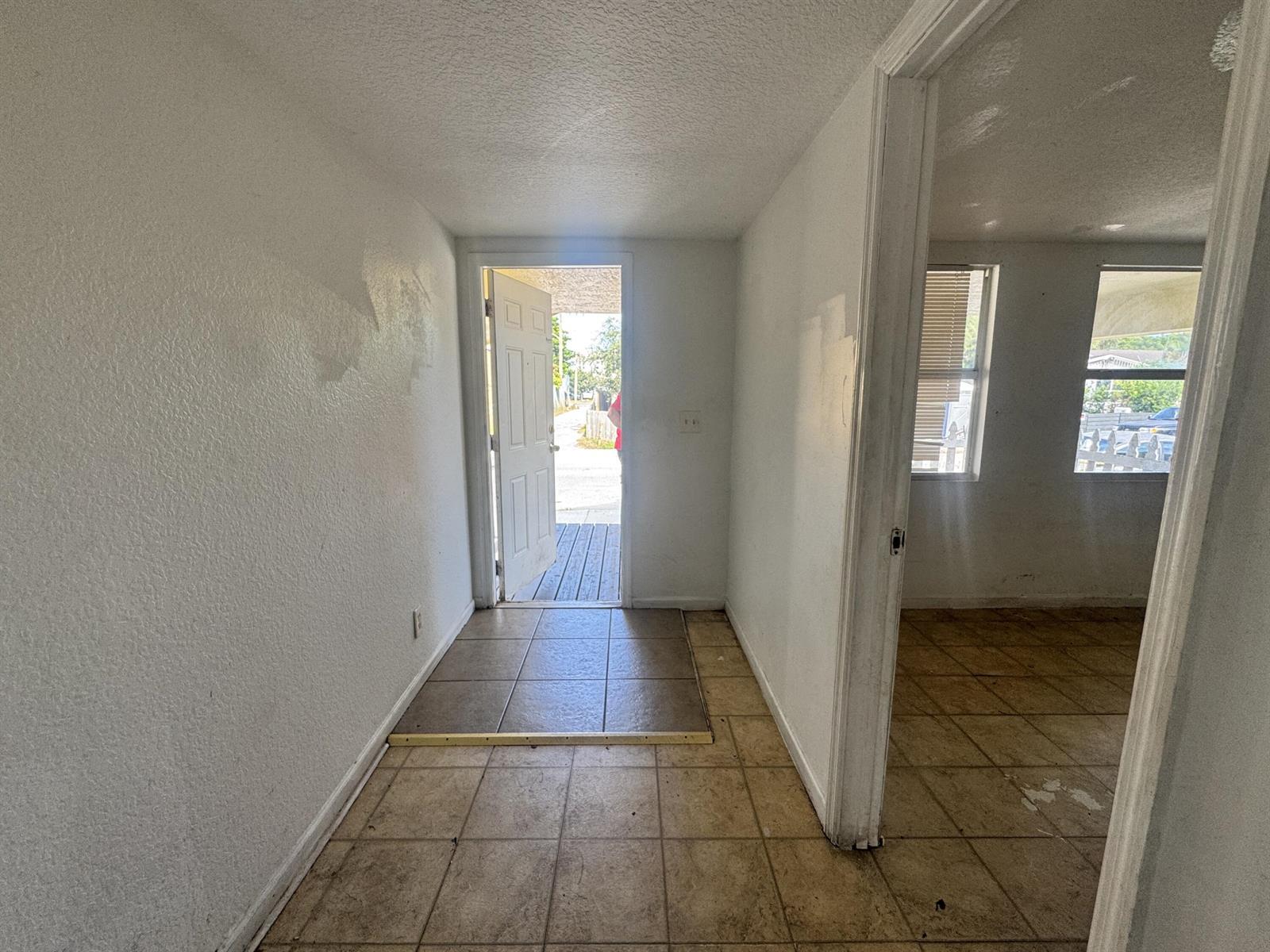 11 S D Street, FL 33460 photo 3