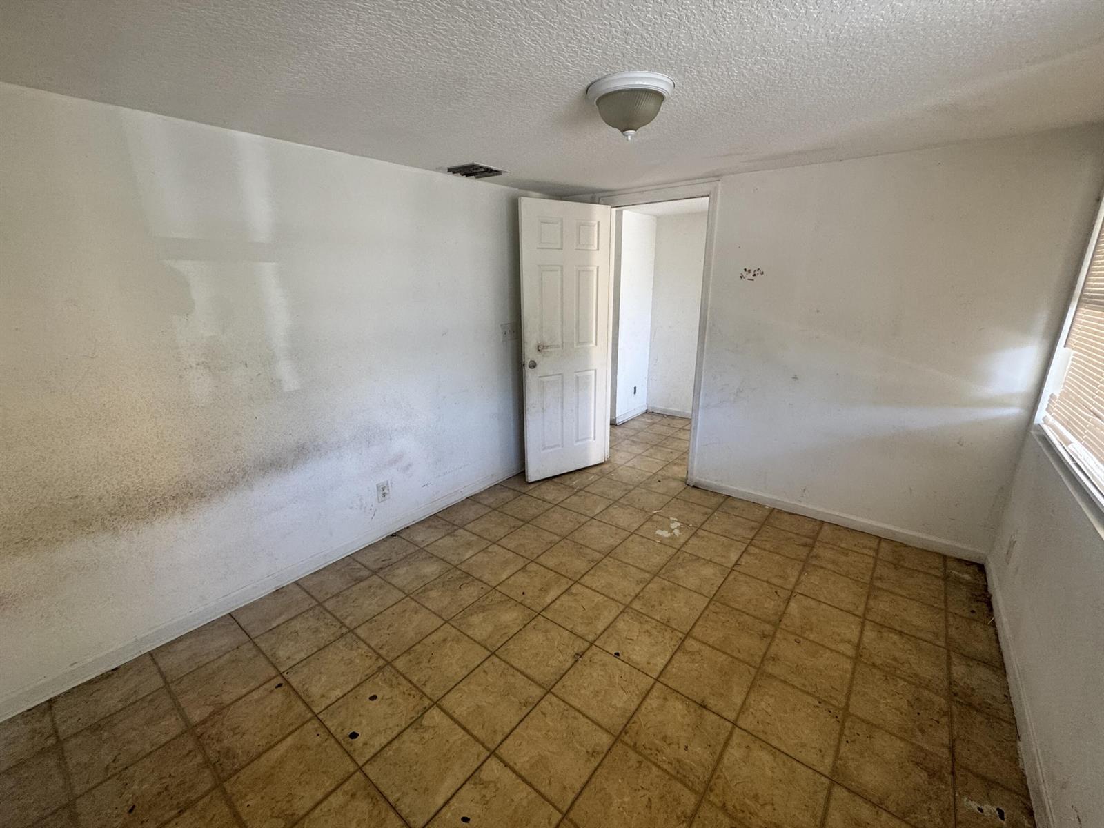 11 S D Street, FL 33460 photo 5