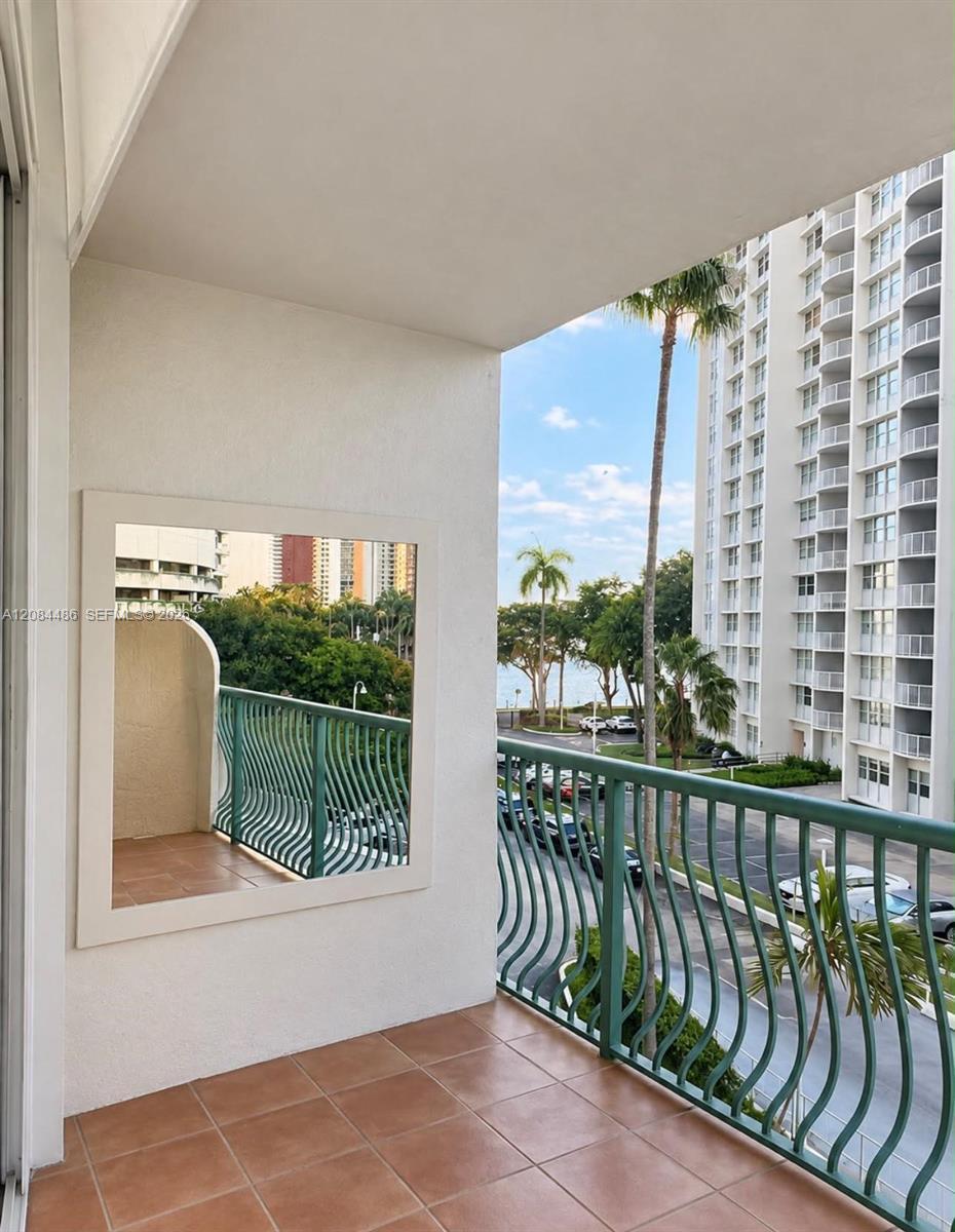 1408 Brickell Bay Dr # 402, Miami FL 33131 photo 2