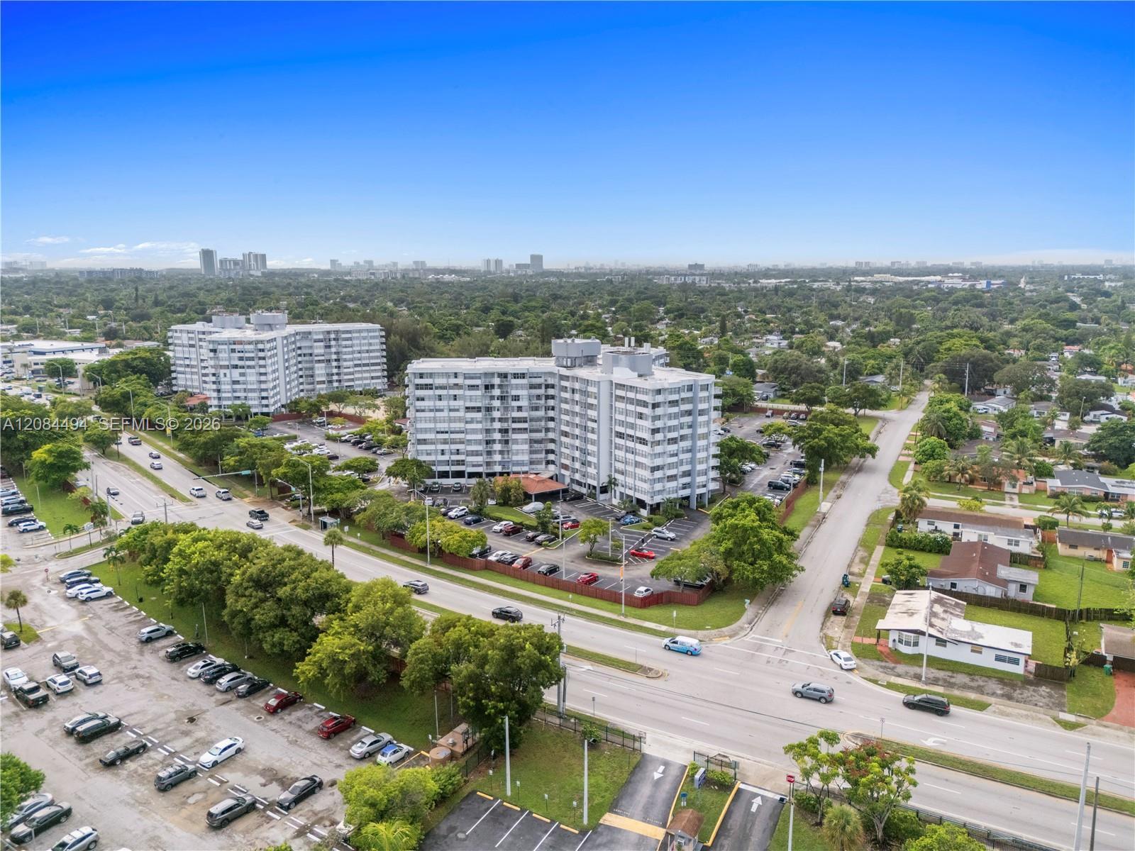 1200 NE Miami Gardens Dr # 315W, Miami FL 33179 photo 2