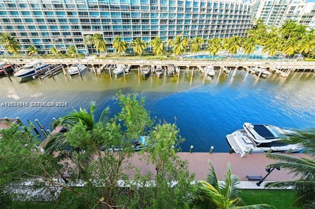 3001 NE 185th St # 615, Aventura FL 33180