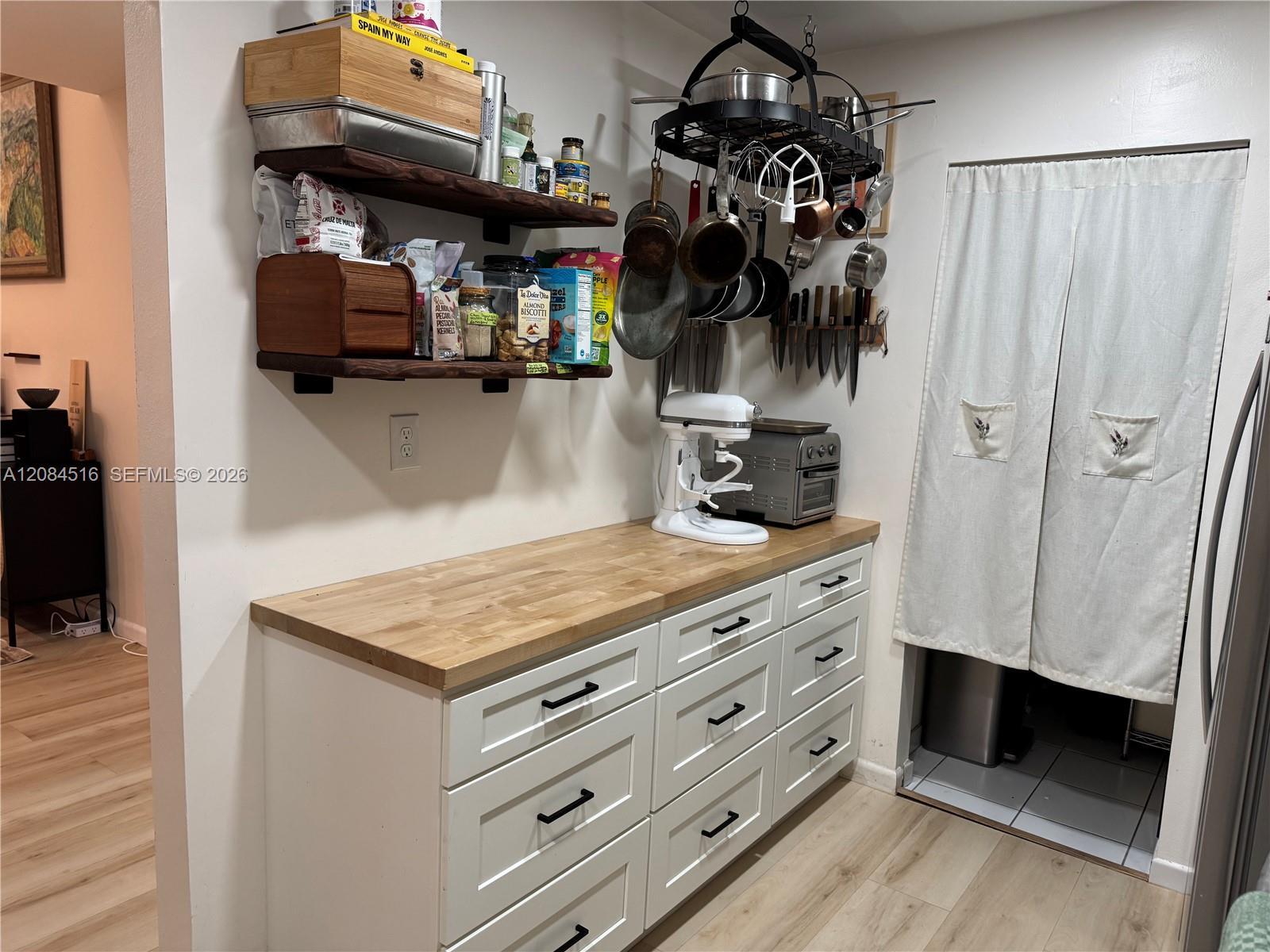 2308 N 37th Ave, Hollywood FL 33021 photo 3