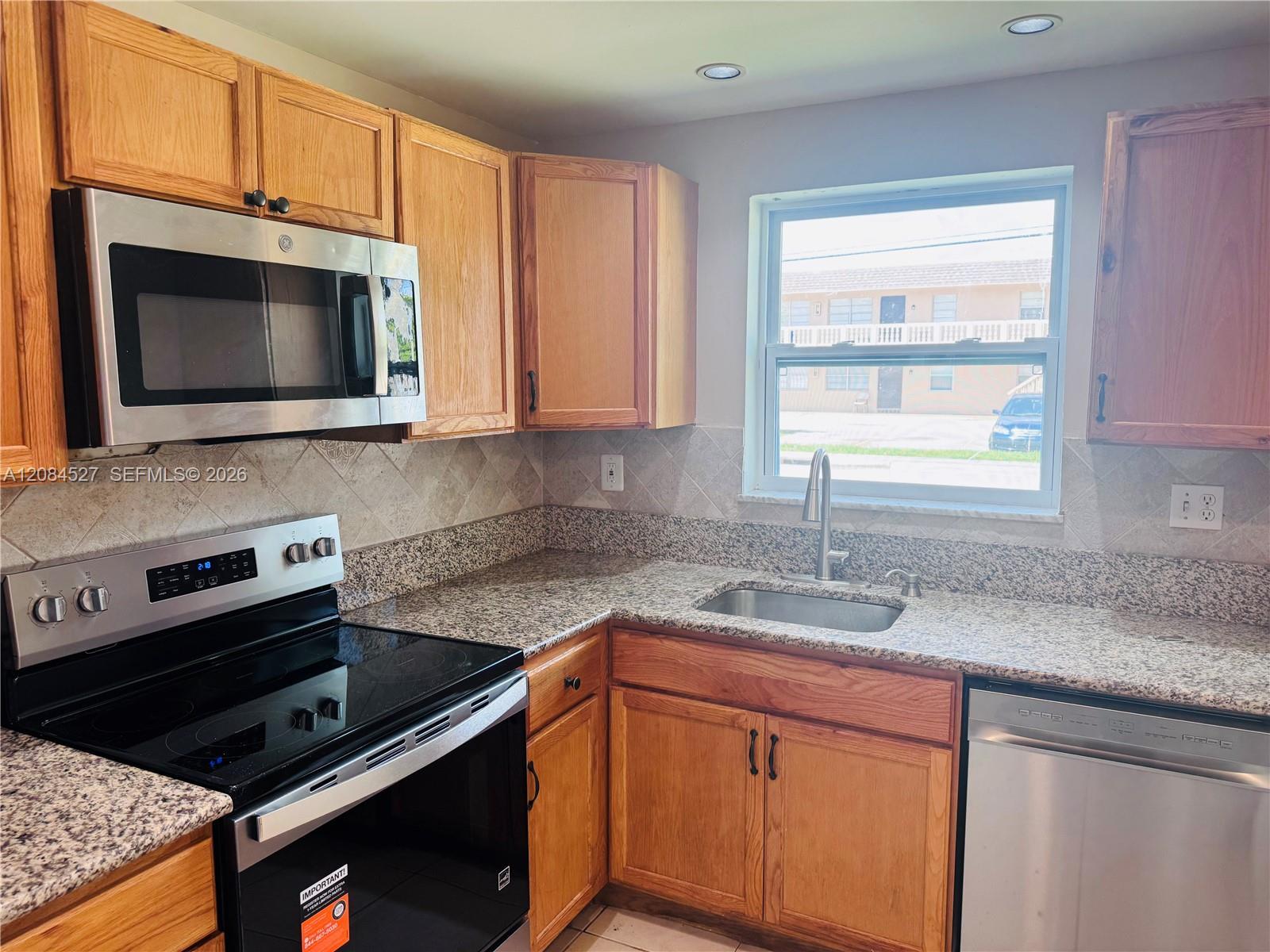6090 SW 41st St # 19, Davie FL 33314 photo 3