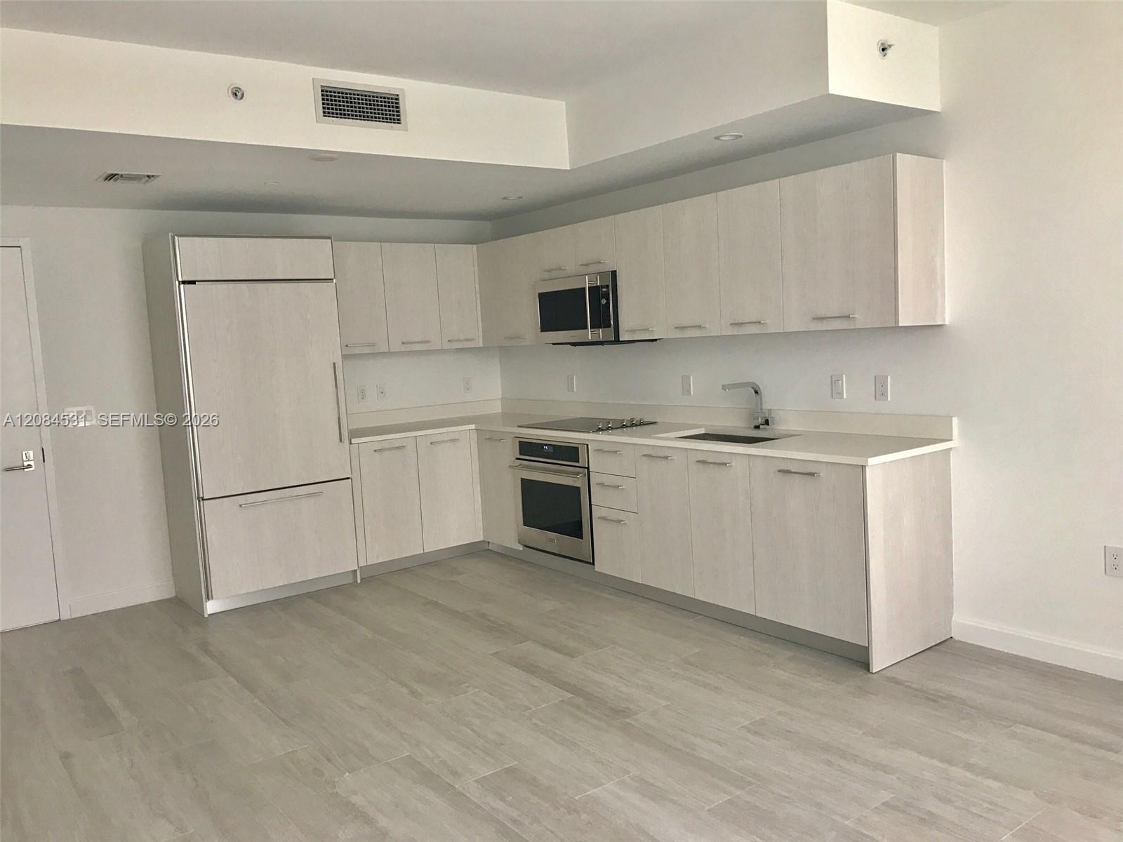 55 SW 9th St # 2807, Miami FL 33130 photo 5