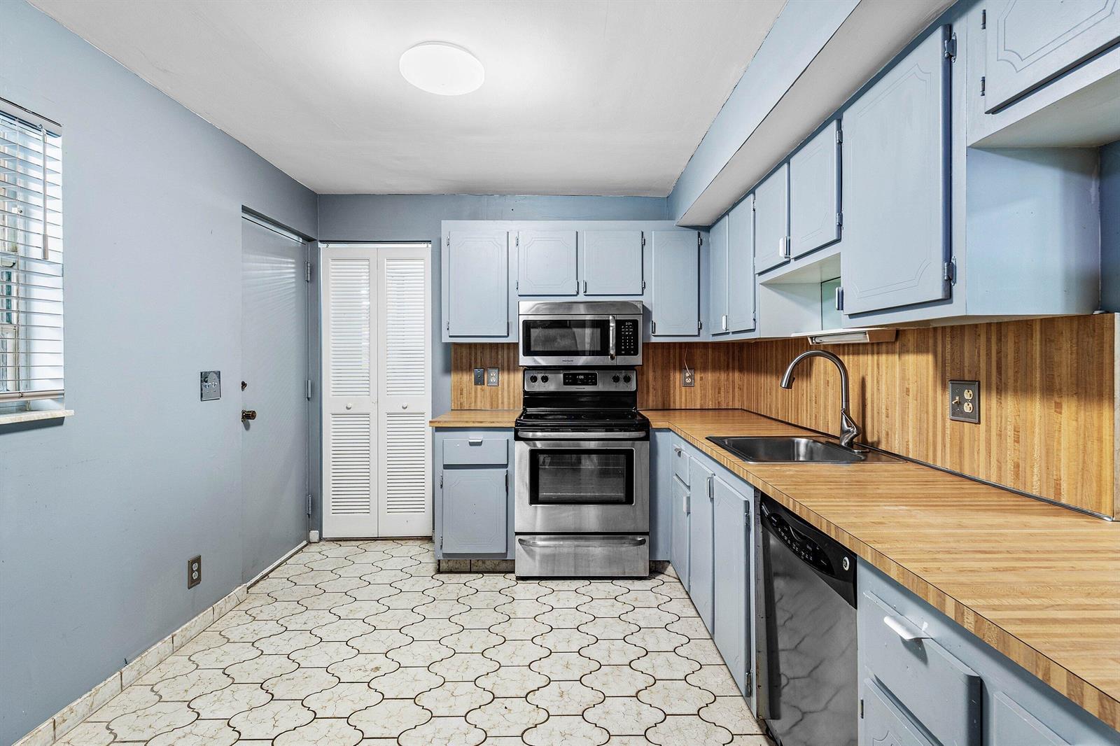 6000 NW 2nd Avenue # 339, Boca Raton FL 33487 photo 3