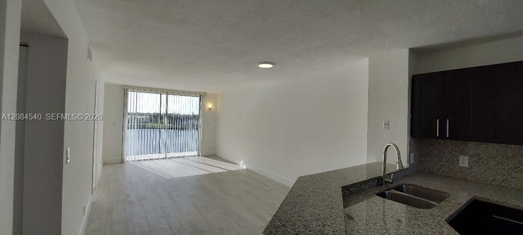 8710 N Sherman Cir # 403, Miramar FL 33025 photo 4