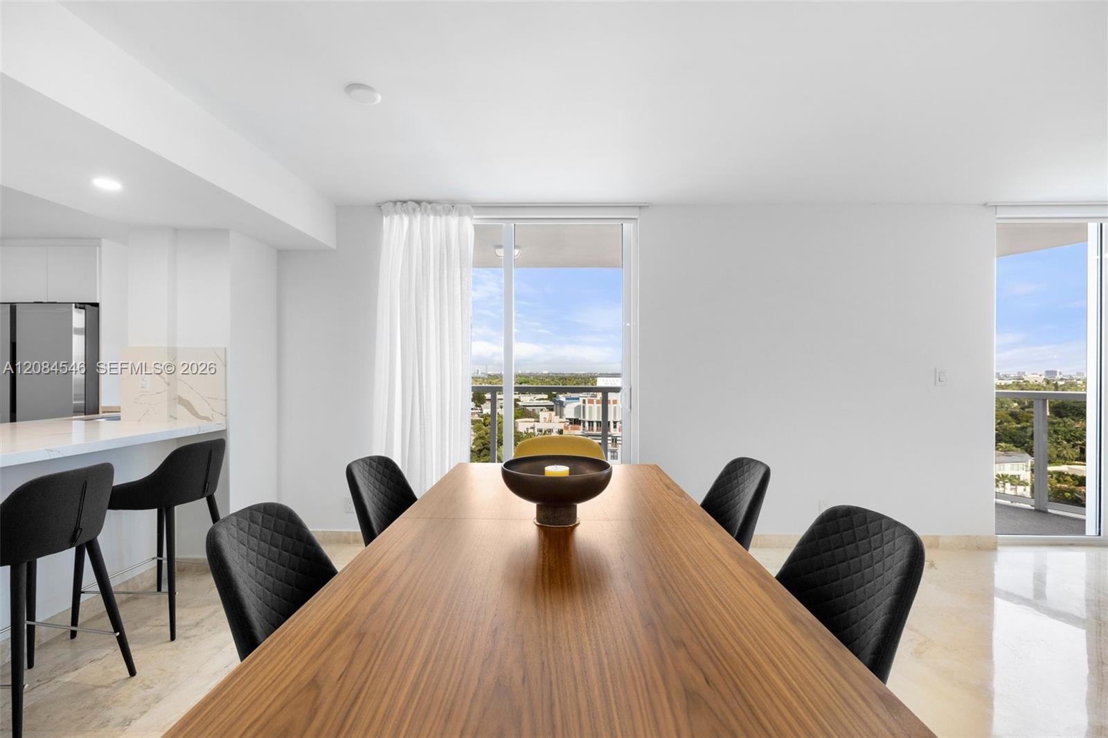2401 Collins Ave # 1508, Miami Beach FL 33140 photo 4