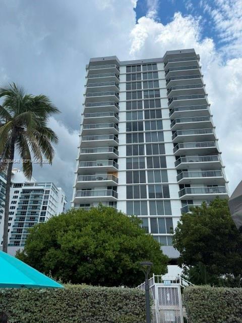 2401 Collins Ave # 610, Miami Beach FL 33140 photo 2