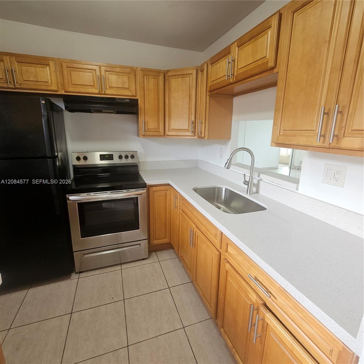 5021 W Oakland Park Blvd # 204, Lauderdale Lakes FL 33313 photo 2