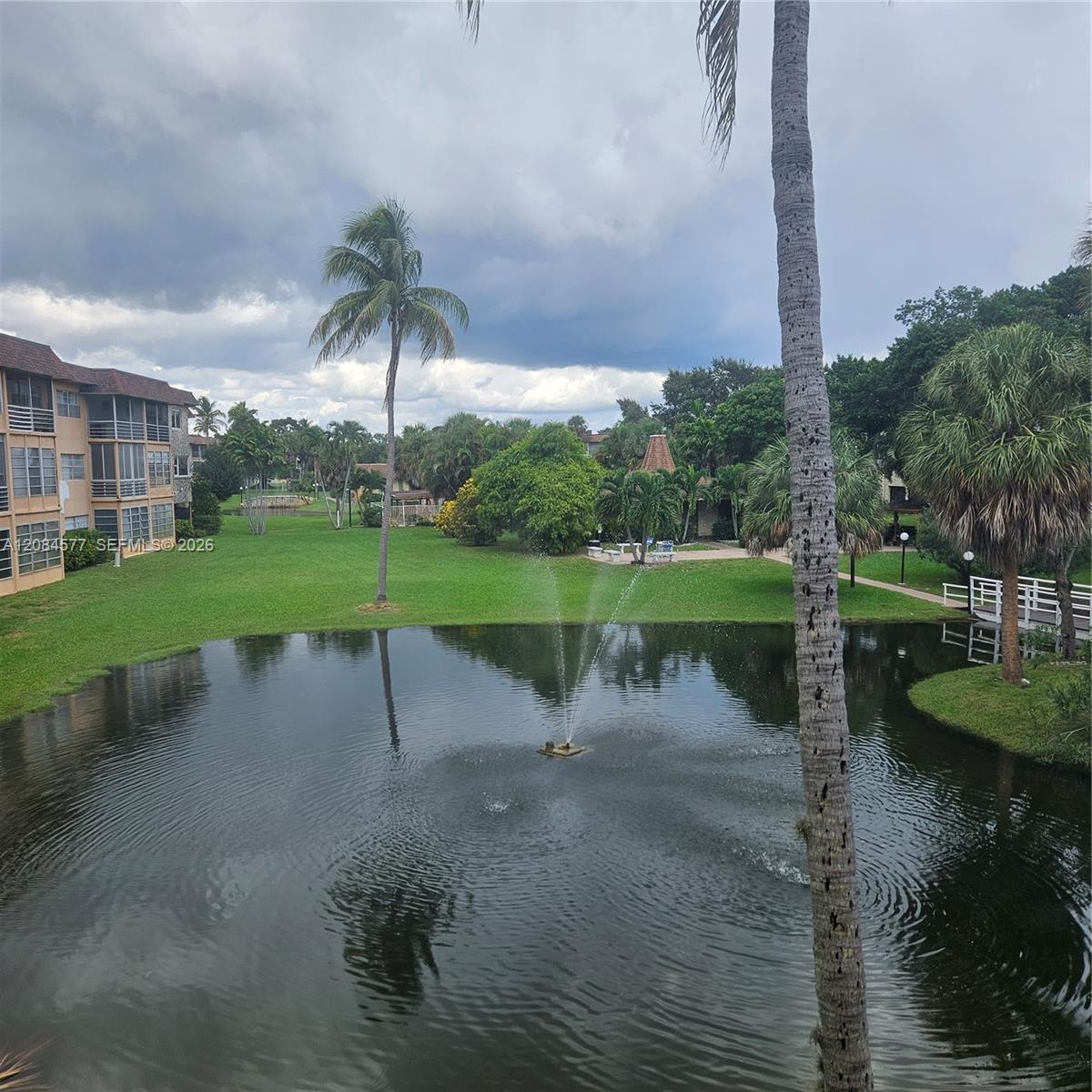 5021 W Oakland Park Blvd # 204, Lauderdale Lakes FL 33313