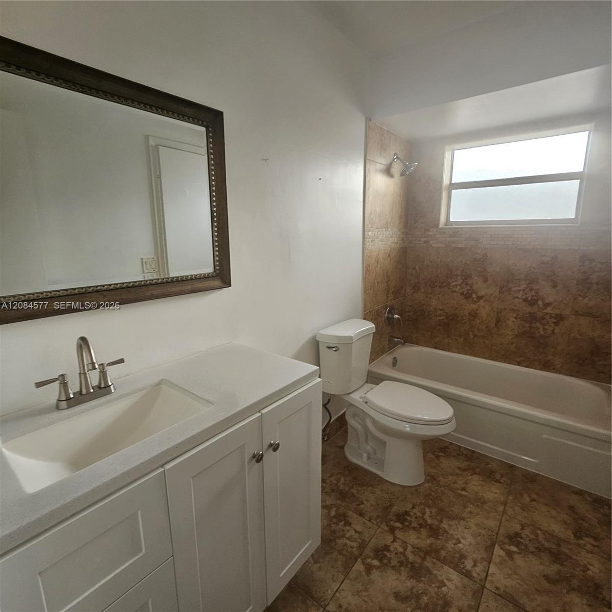 5021 W Oakland Park Blvd # 204, Lauderdale Lakes FL 33313 photo 5