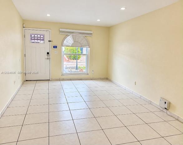 7548 NW 173rd Ter, Hialeah FL 33015 photo 3