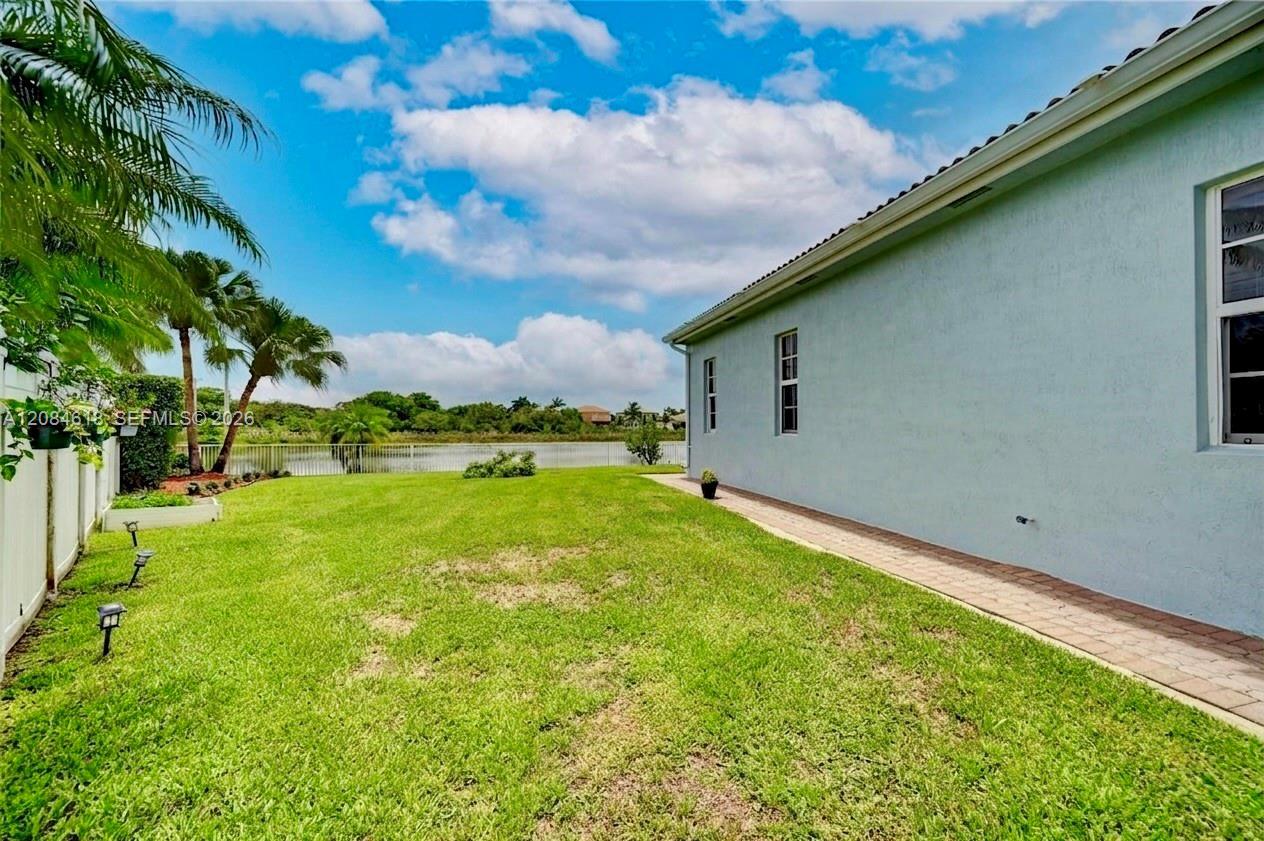 1580 SW 164th Ave, Pembroke Pines FL 33027 photo 5