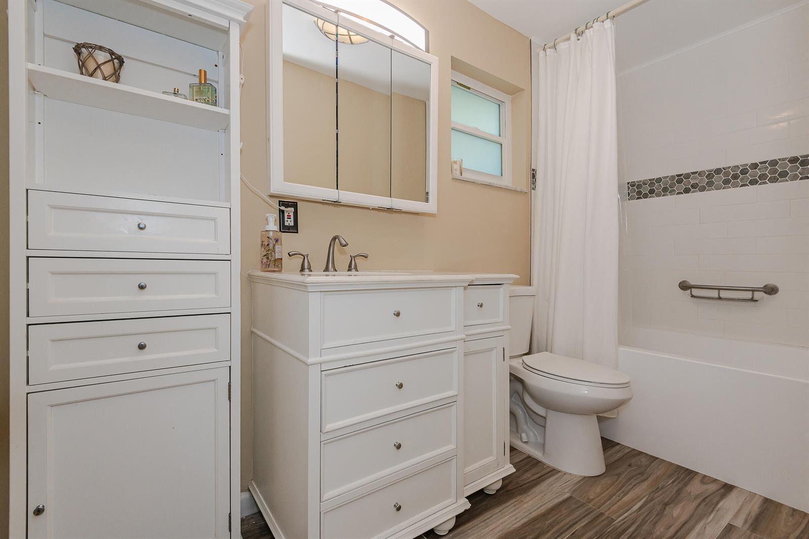 6912 NW 5TH Place, Margate FL 33063 photo 4