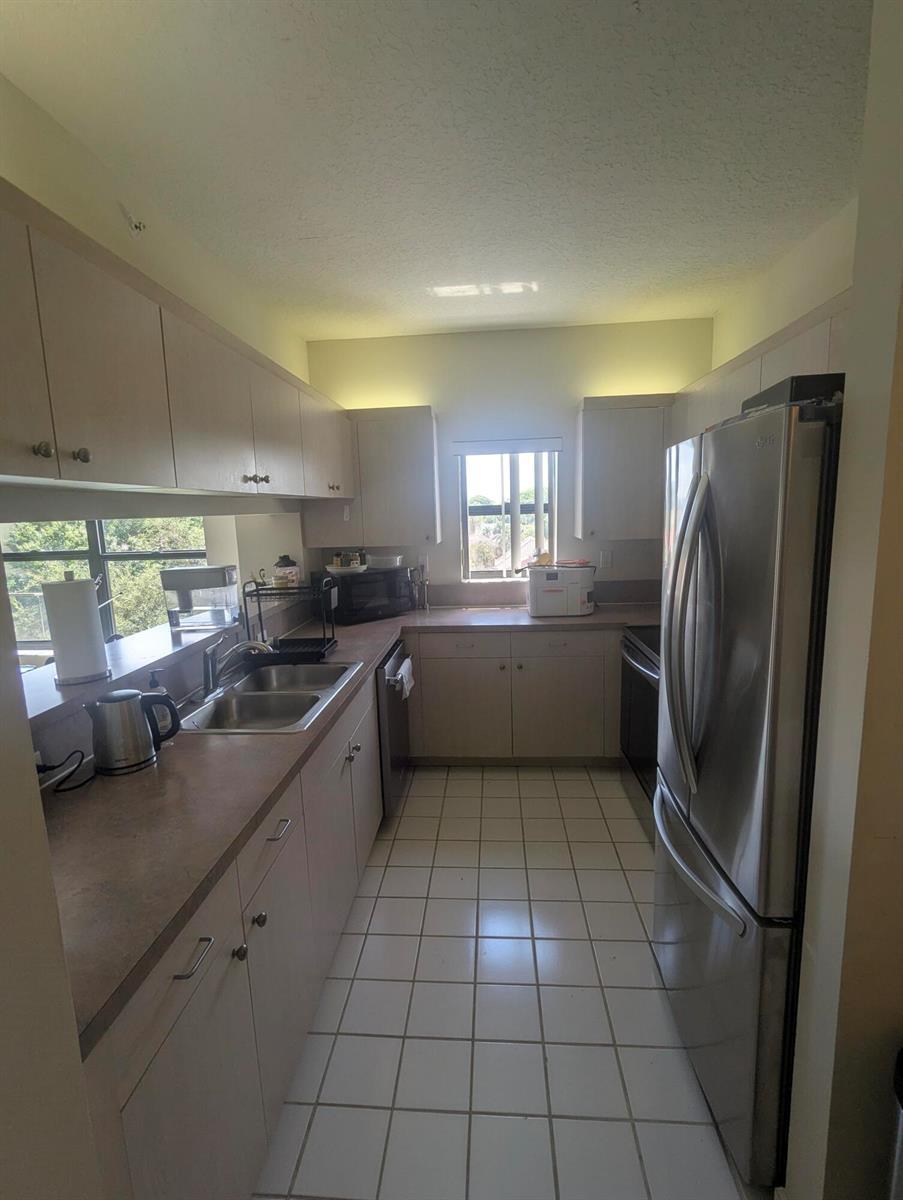 200 UNO LAGO Drive # 405, Juno Beach FL 33408 photo 3