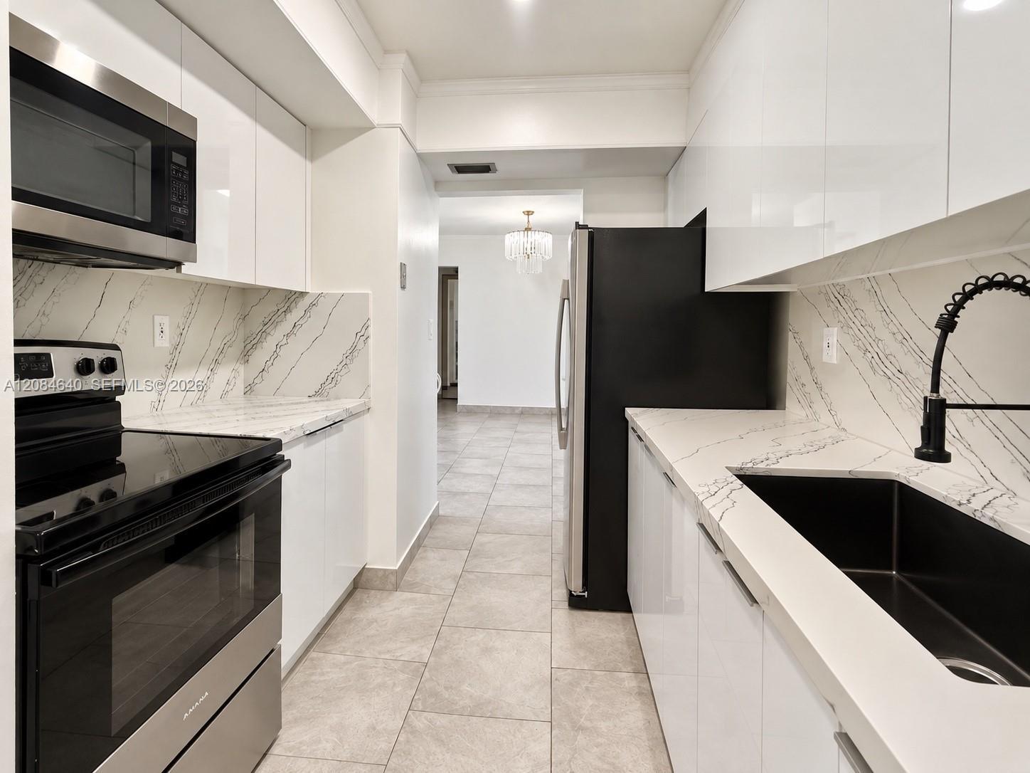 5055 NW 7th St # 708, Miami FL 33126 photo 3