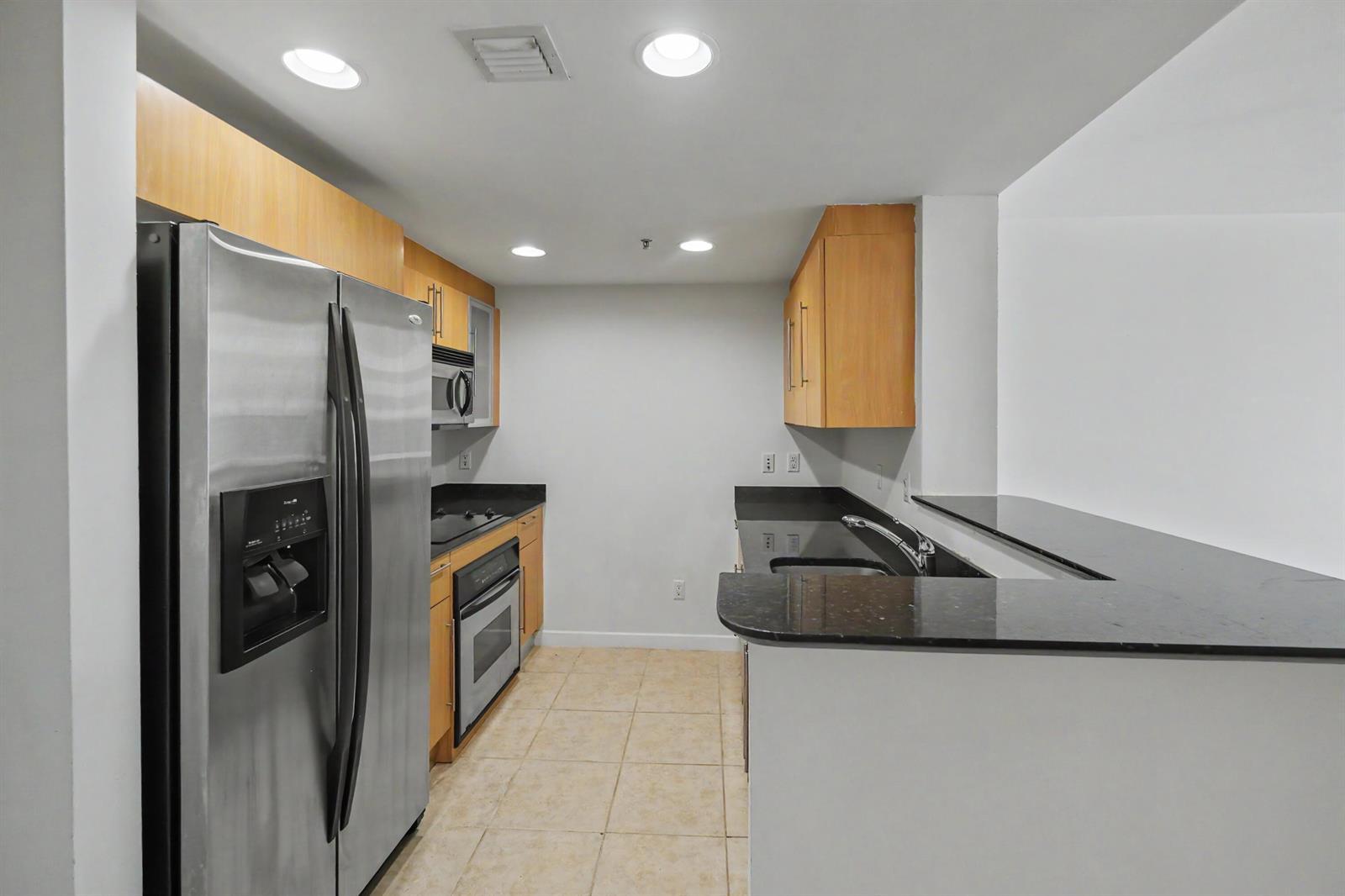 335 S Biscayne Boulevard # 1002, Miami FL 33131 photo 4