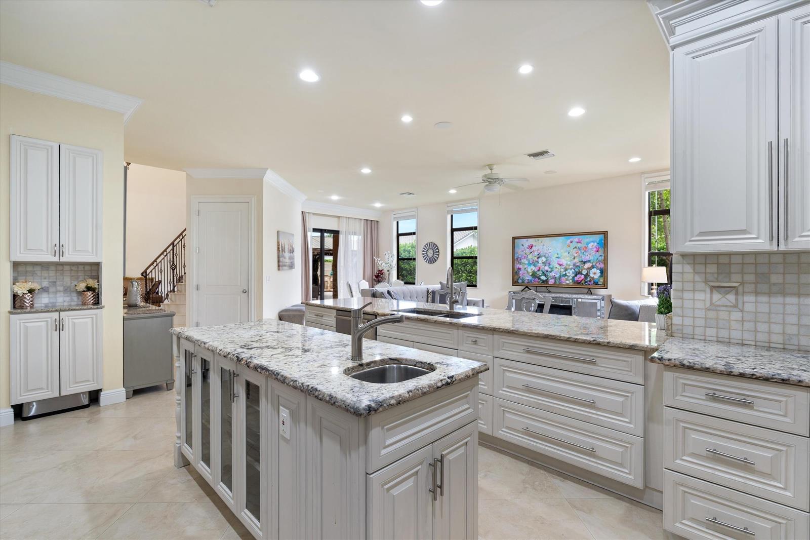 301 SANDALWOOD Lane, Boca Raton FL 33487 photo 3