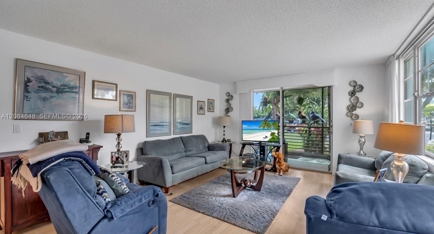 1300 Saint Charles Pl # L11, Pembroke Pines FL 33026