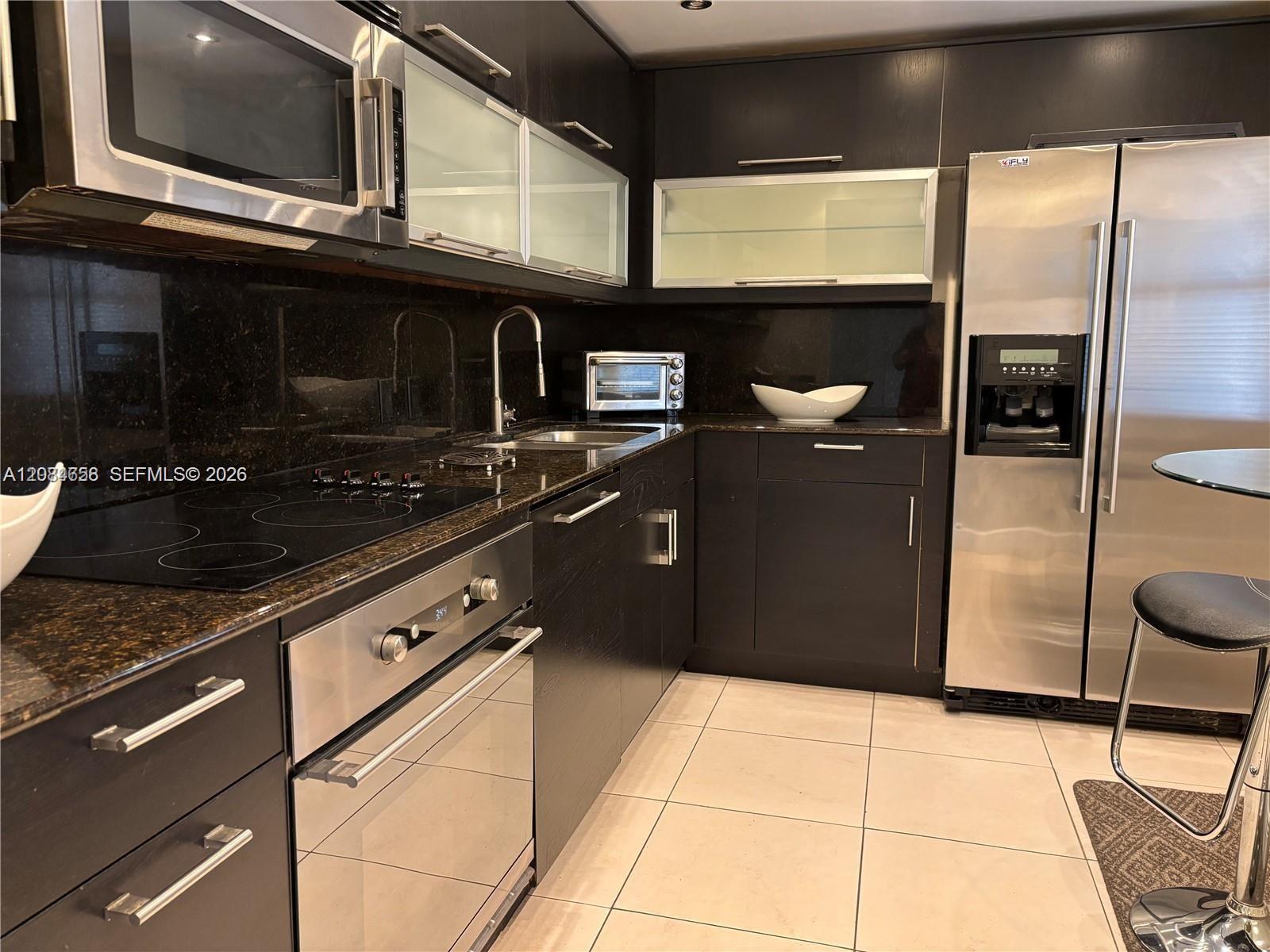 3301 N Country Club Dr # 211, Aventura FL 33180 photo 3