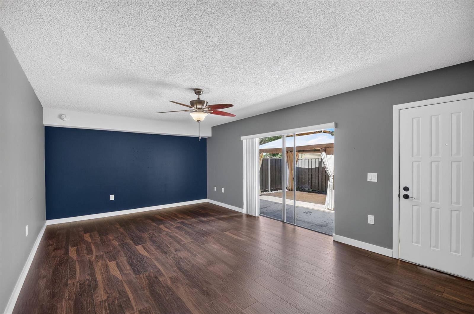 2409 24TH Way, West Palm Beach FL 33407 photo 5