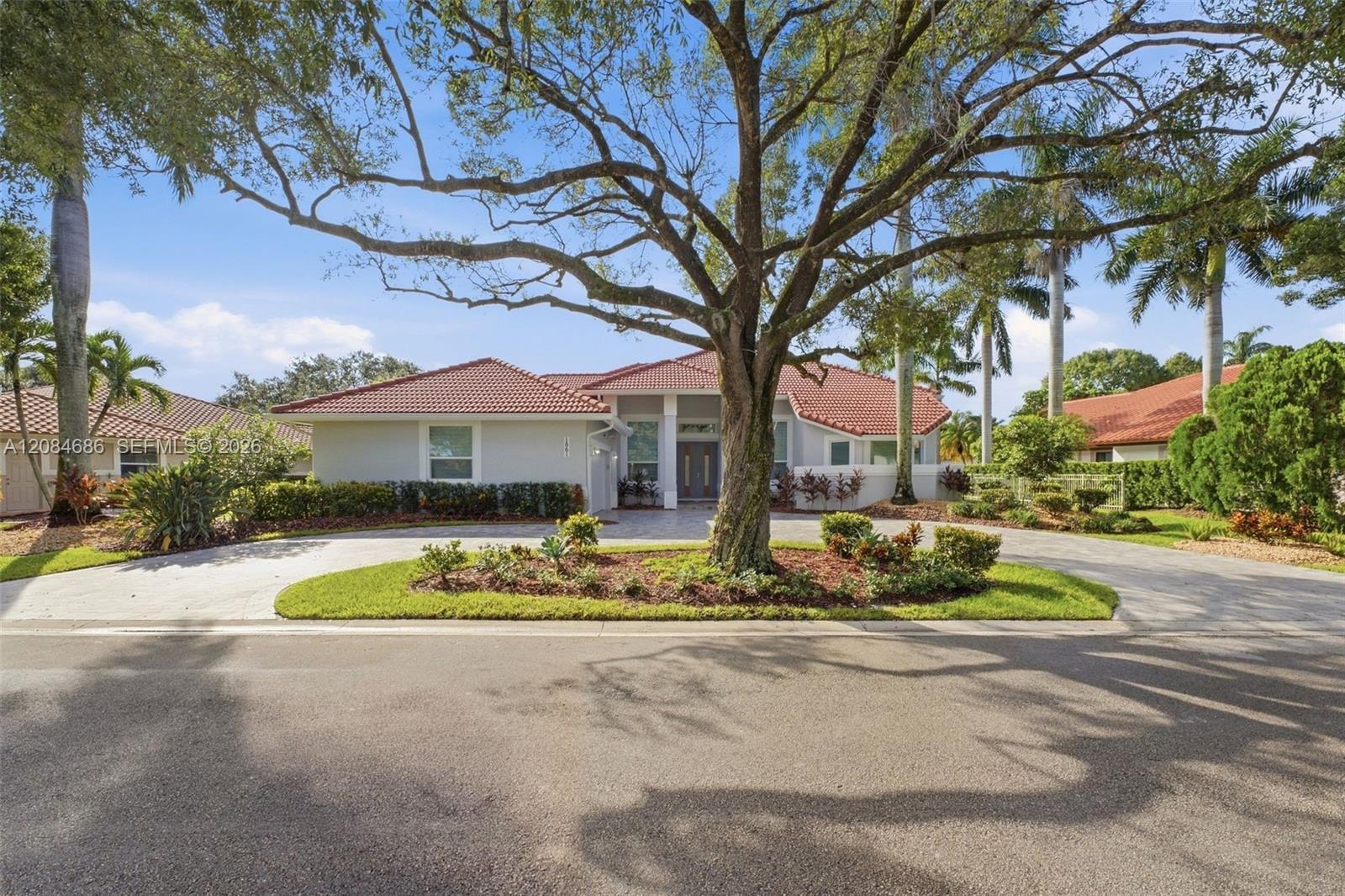 1861 W Eagle Trace Blvd W, Coral Springs FL 33071 photo 2