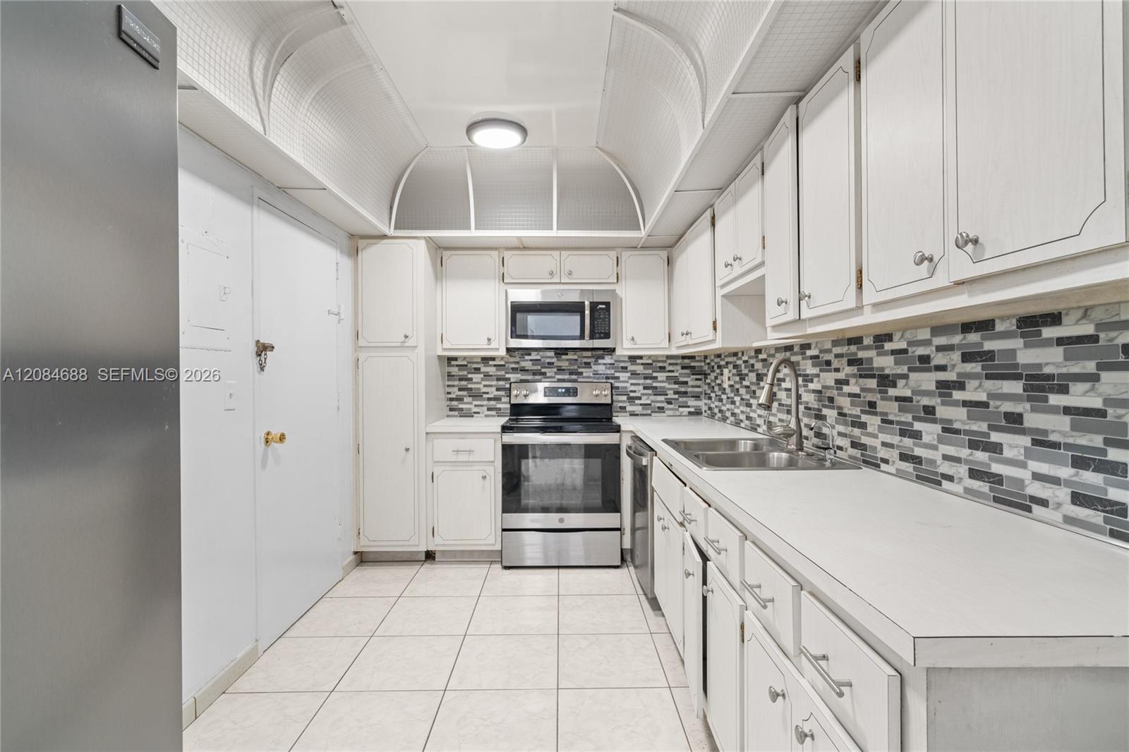 5001 Collins Ave # 5E, Miami Beach FL 33140 photo 4