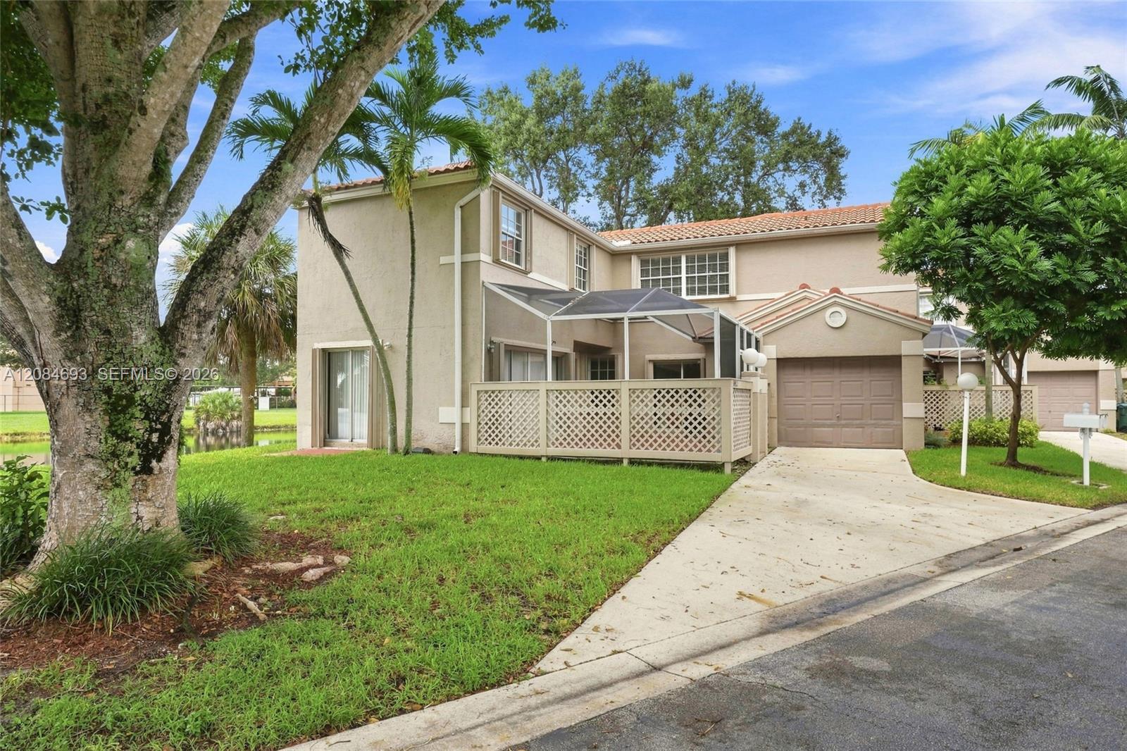 10922 Chandler Dr, Cooper City FL 33026 photo 3