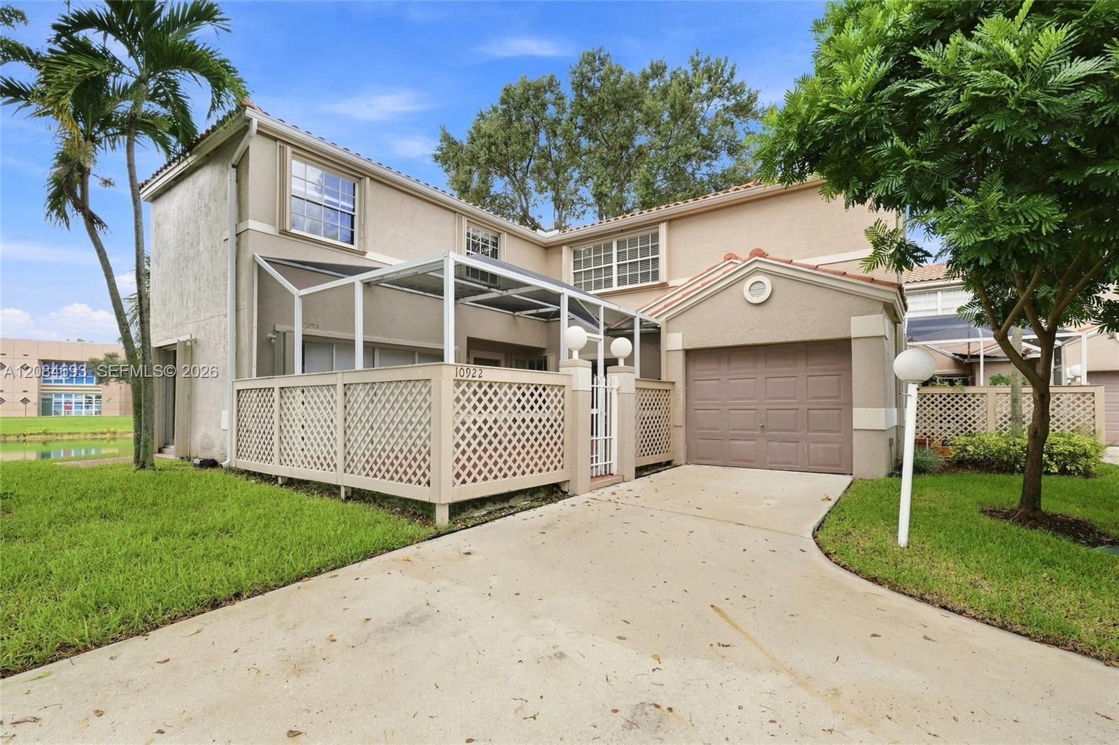 10922 Chandler Dr, Cooper City FL 33026