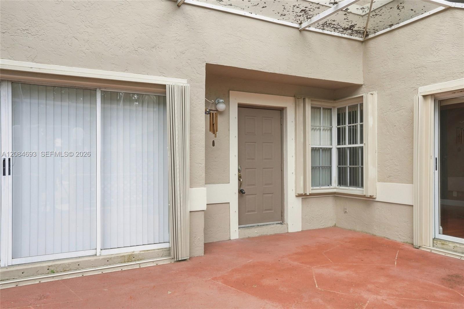 10922 Chandler Dr, Cooper City FL 33026 photo 4