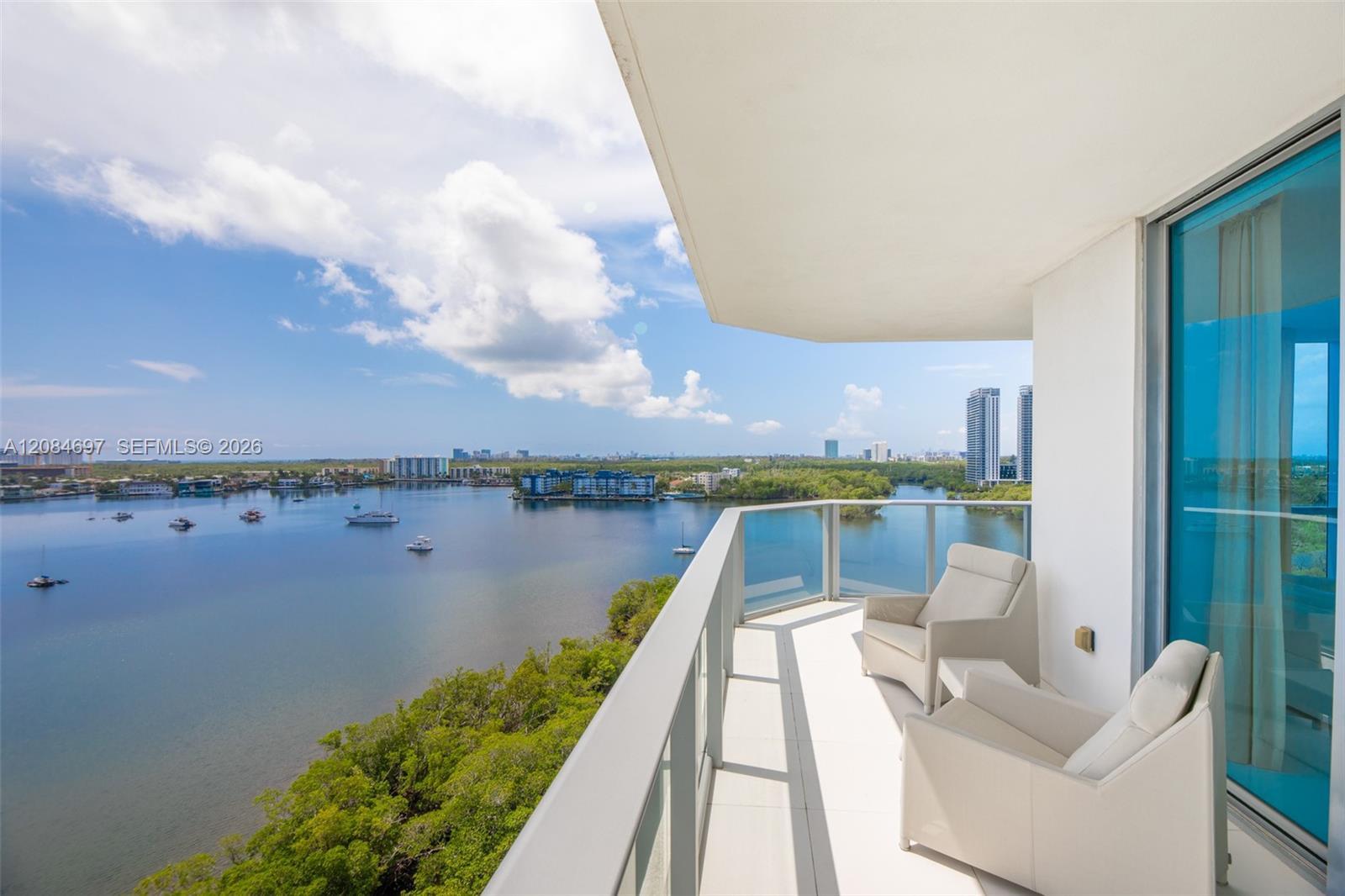 17111 SE Biscayne Blvd # 1110, North Miami Beach FL 33160 photo 3