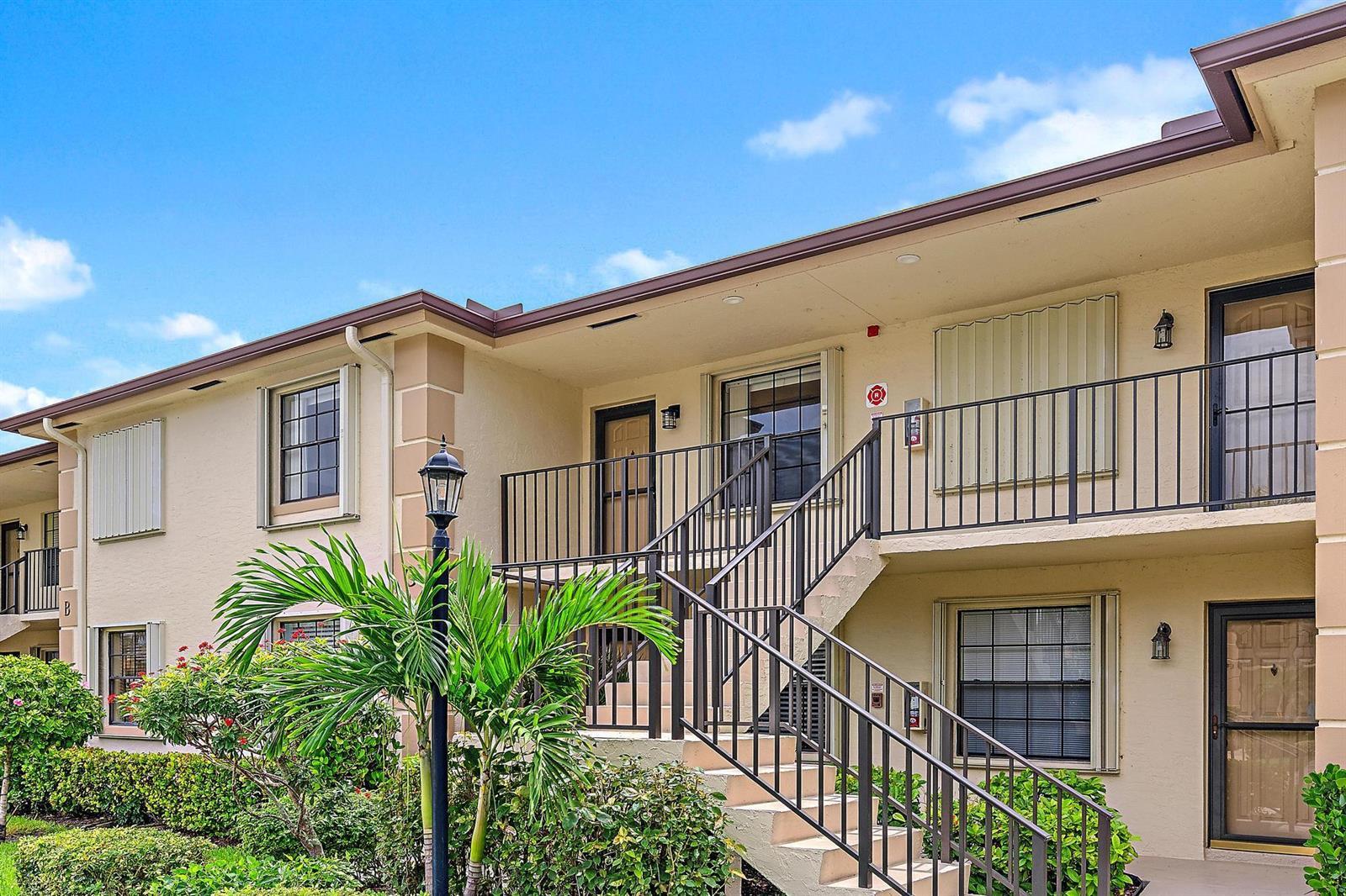 1302 Pinecrest Circle Unit c, Jupiter FL 33458 photo 3