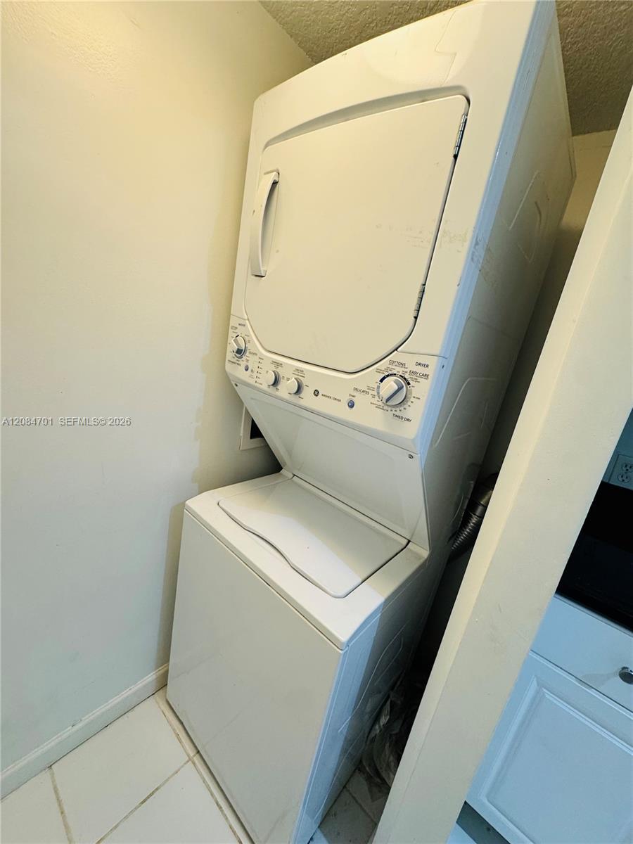 630 S Park Rd # 3, Hollywood FL 33021 photo 4