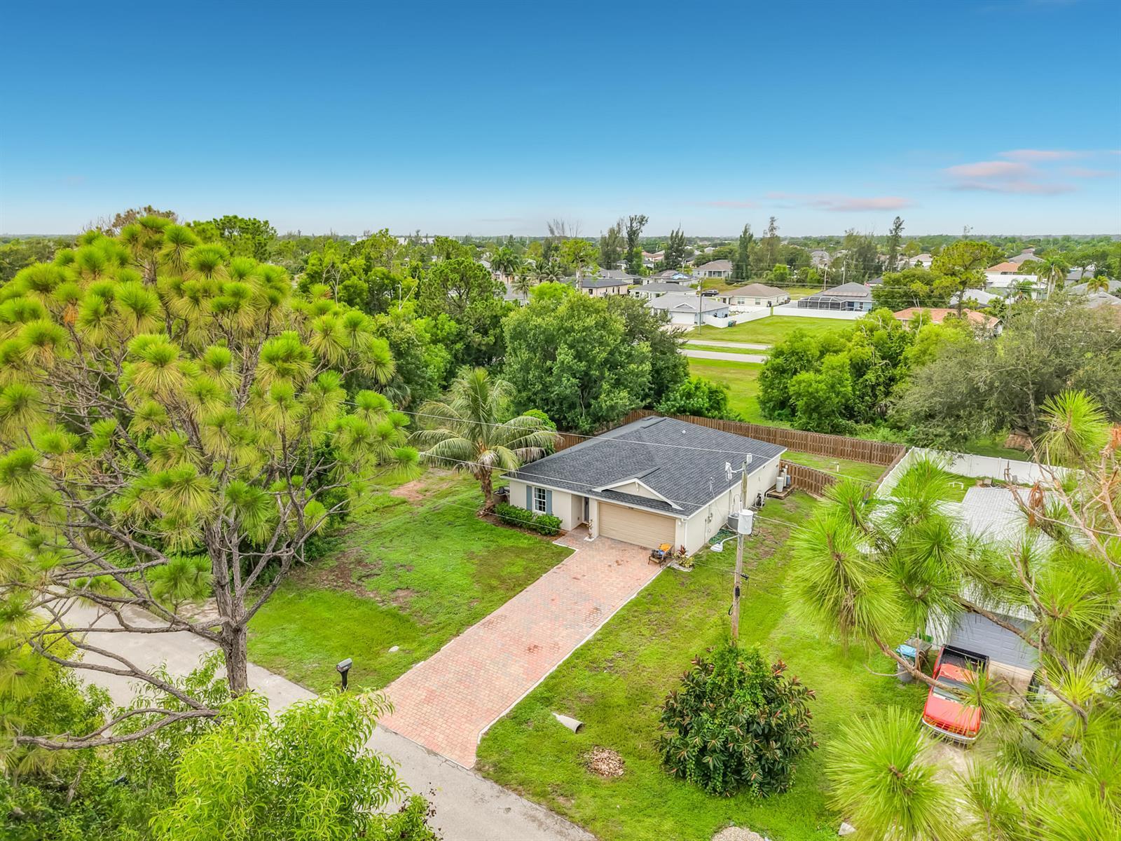 4306 NE 24TH Place, Cape Coral FL 33909 photo 3